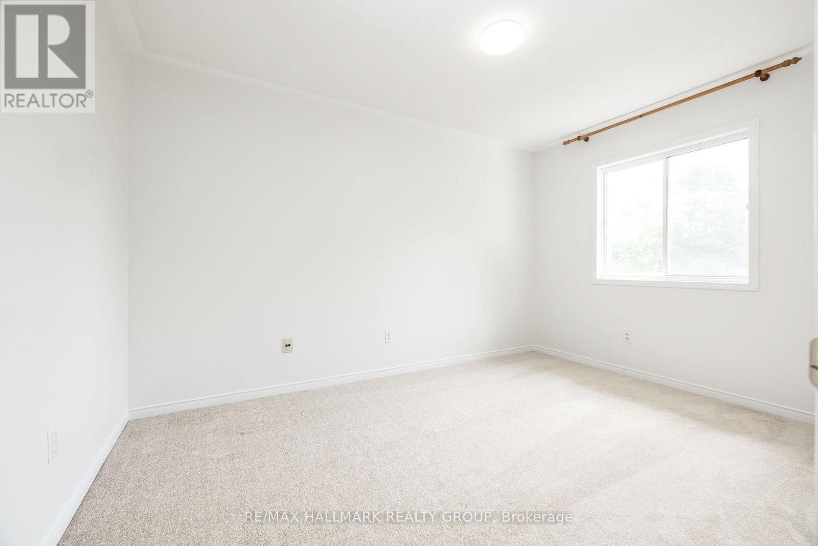 702 MALEY STREET - Image 33