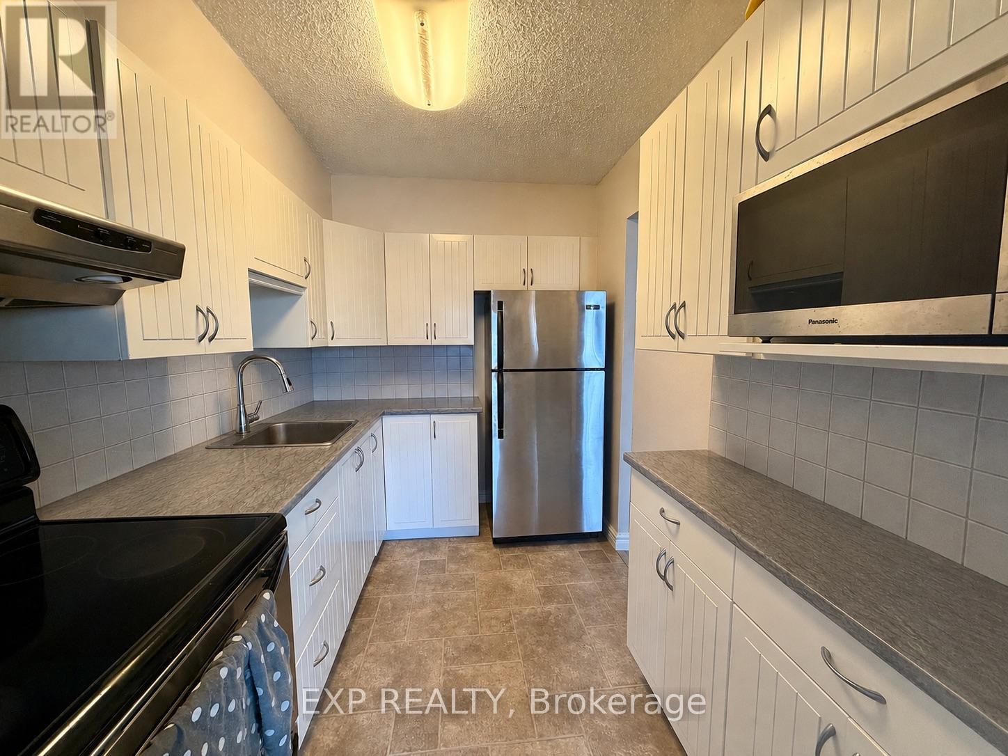 2 Bed, 1 Bath House for Rent in Ottawa – 909 – 158A MCARTHUR AVENUE, Ottawa – MLS# X13543048 - Image 7