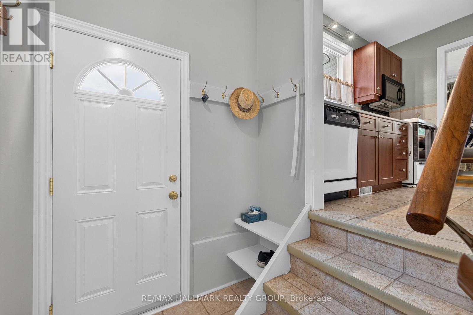 3 Bed, 2 Bath House for Sale in Ottawa – 859 DUBERRY STREET, Ottawa – MLS# X13543140 - Image 20
