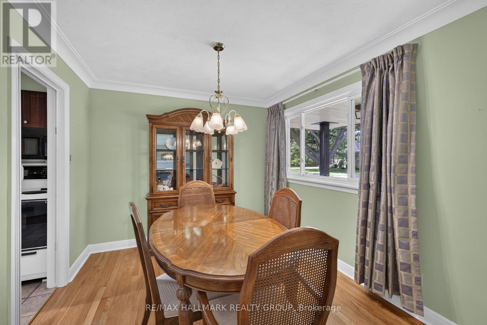 3 Bed, 2 Bath House for Sale in Ottawa – 859 DUBERRY STREET, Ottawa – MLS# X13543140 - Image 7