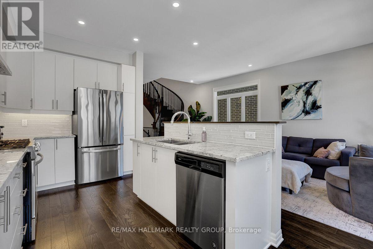 317 LYSANDER PLACE - 14