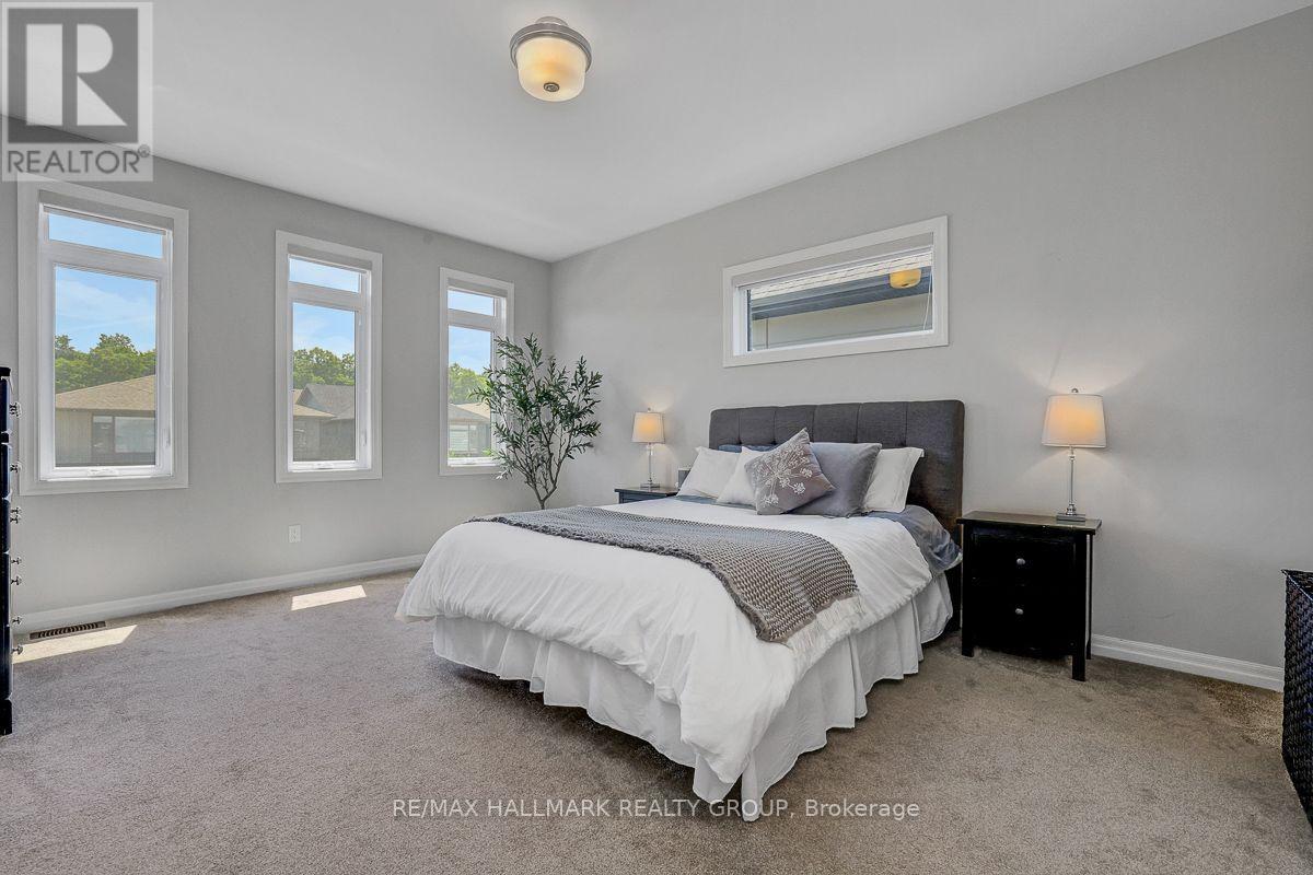 317 LYSANDER PLACE - 21