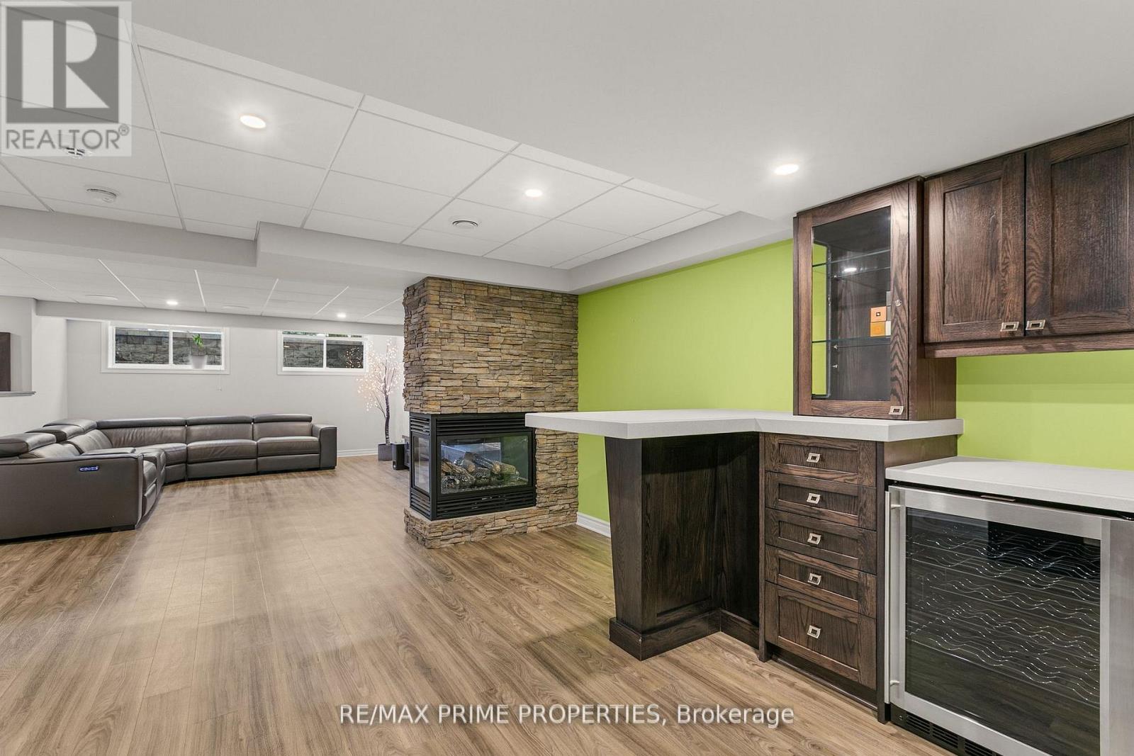 72 BRANTHAVEN STREET, Ottawa. Luxury613. By Peter Sagos - Image 39
