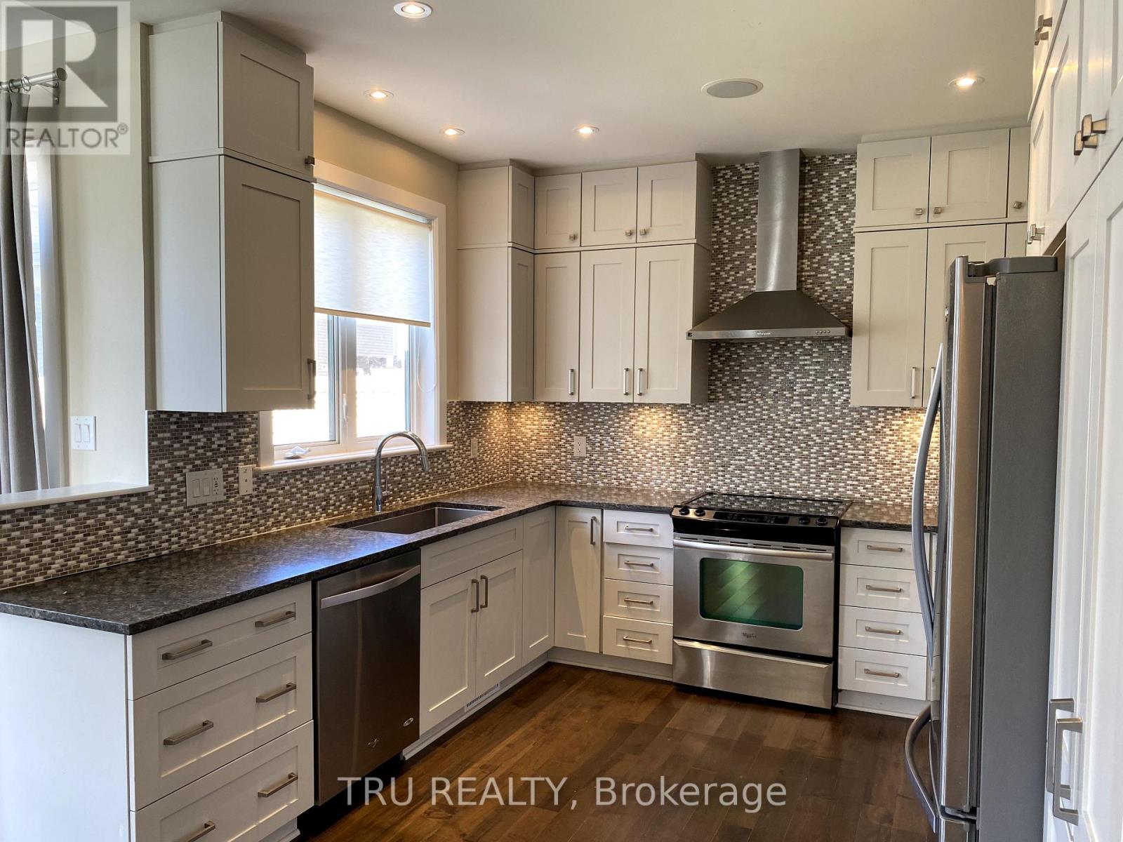 4 Bed, 4 Bath House for Rent in Ottawa – 2083 HELENE CAMPBELL ROAD, Ottawa – MLS# X13543226 - Image 11