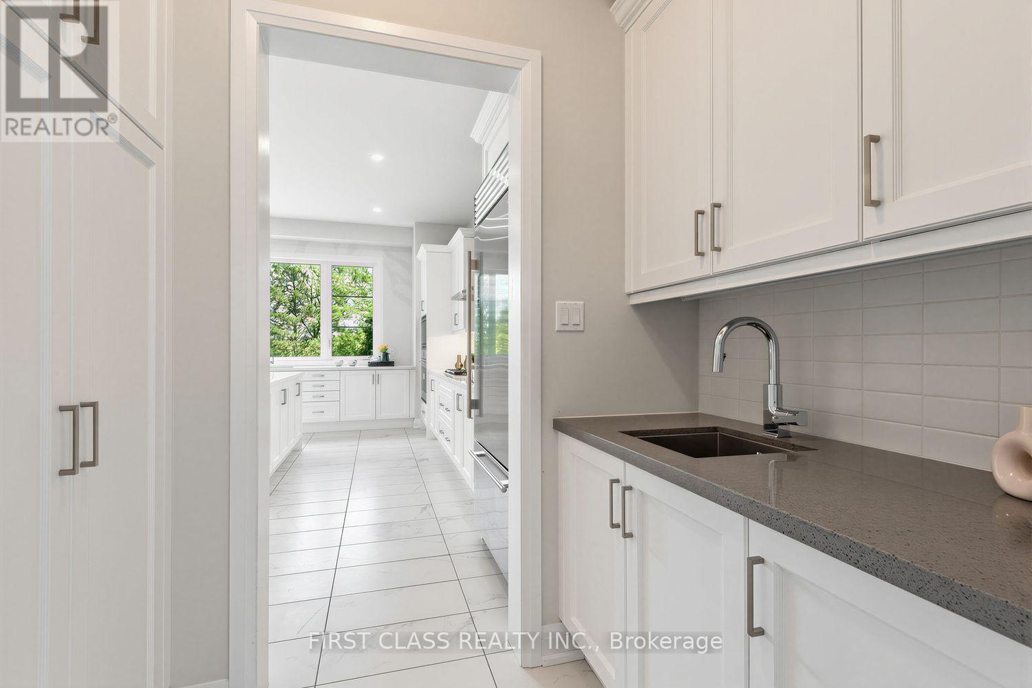 15 KENNETH CAMPBELL COURT - 8