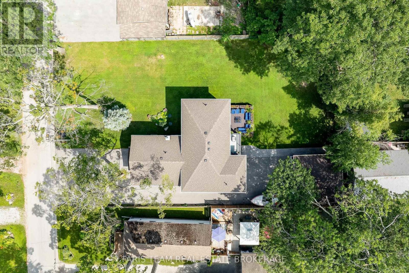 3951 ALBERTA AVENUE - 43