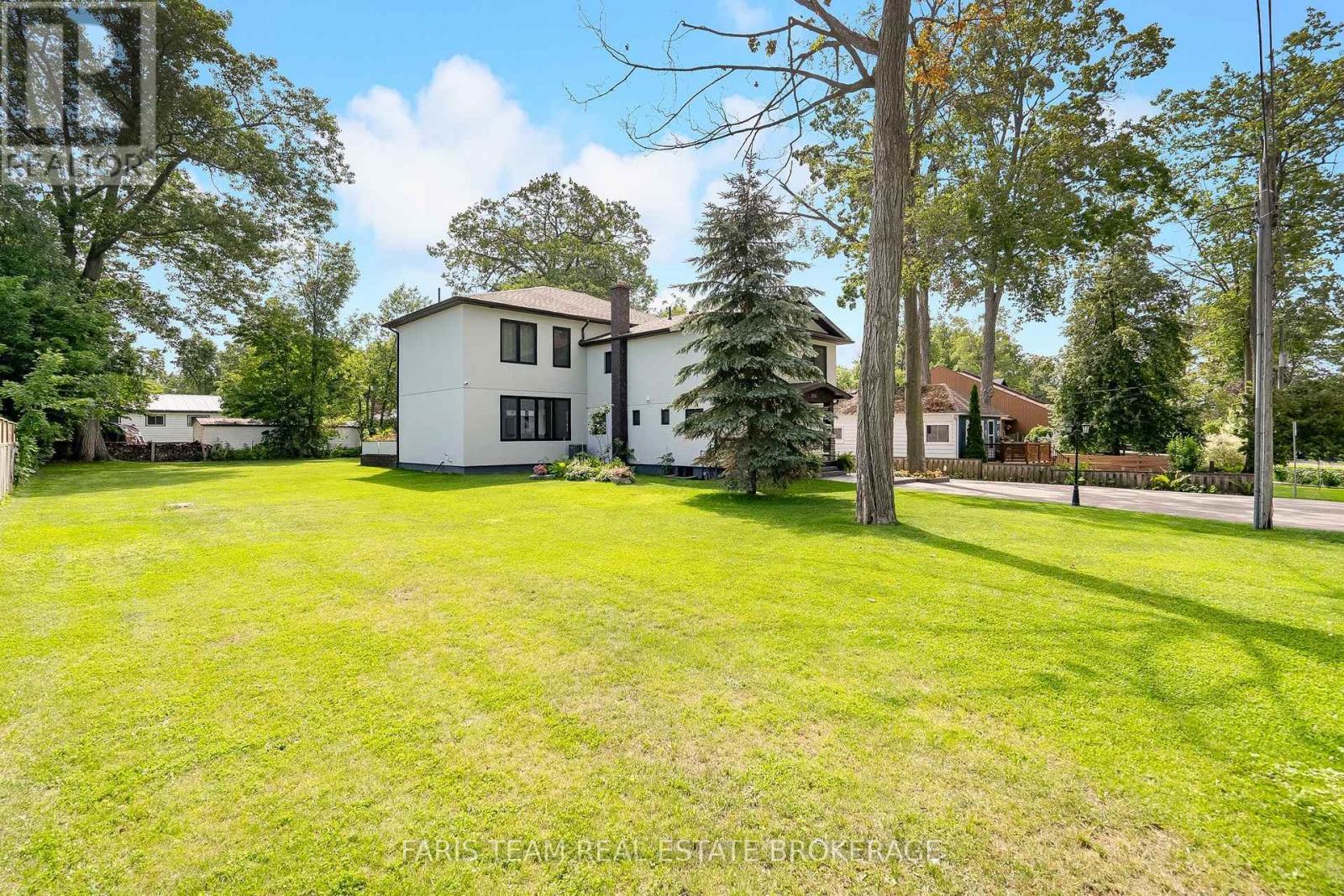 3951 ALBERTA AVENUE - 5