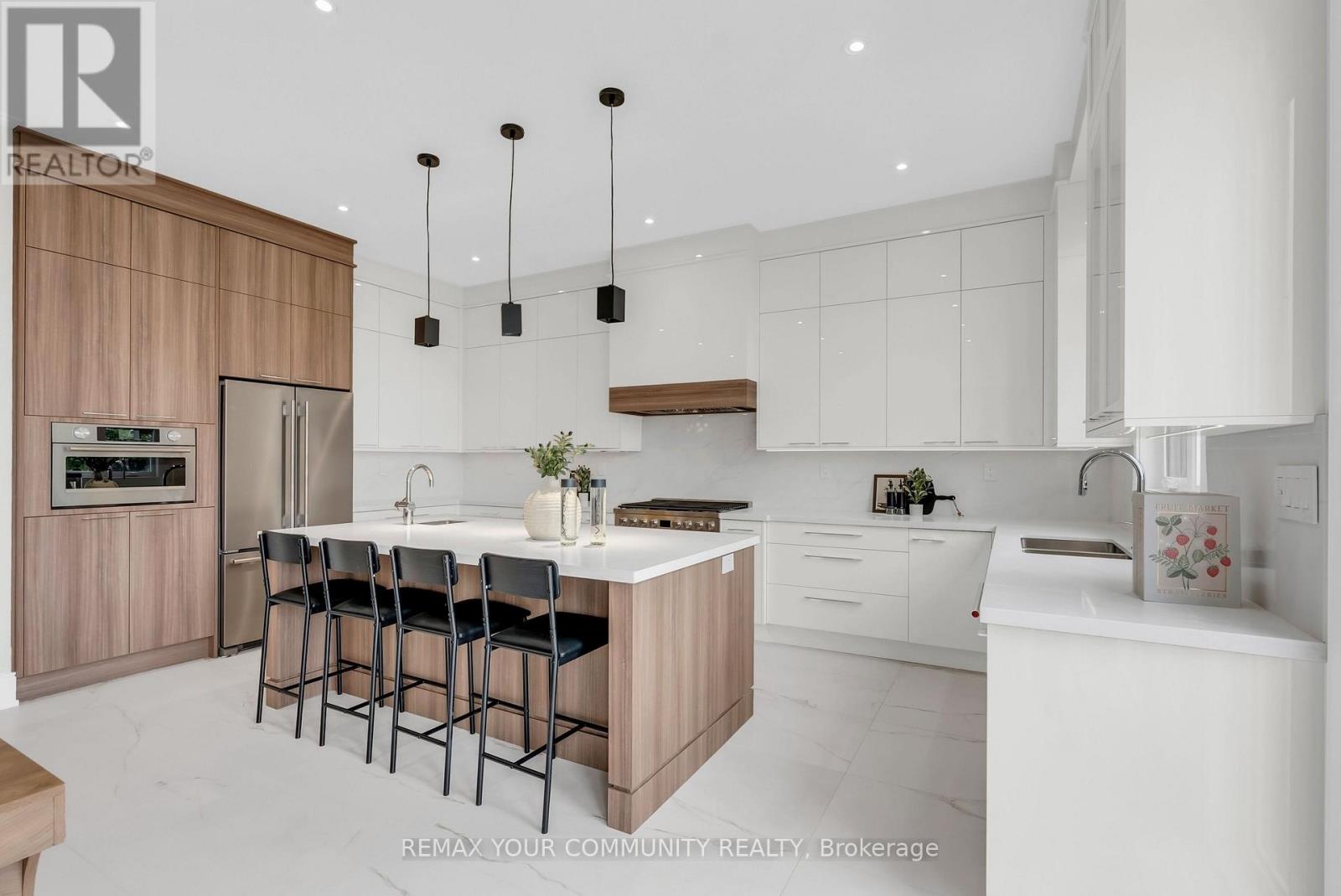 23 MENOTTI DRIVE - 27
