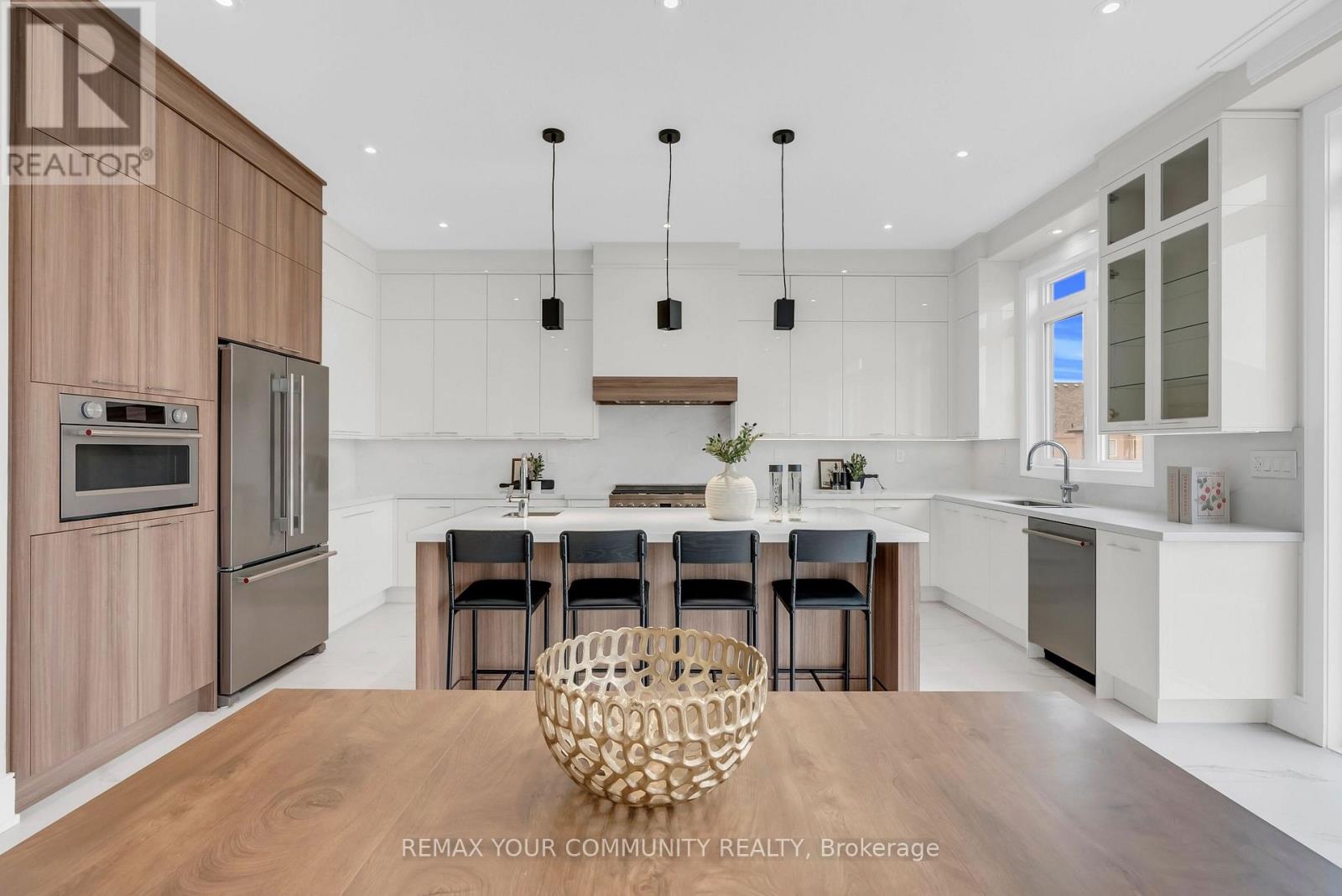 23 MENOTTI DRIVE - 29