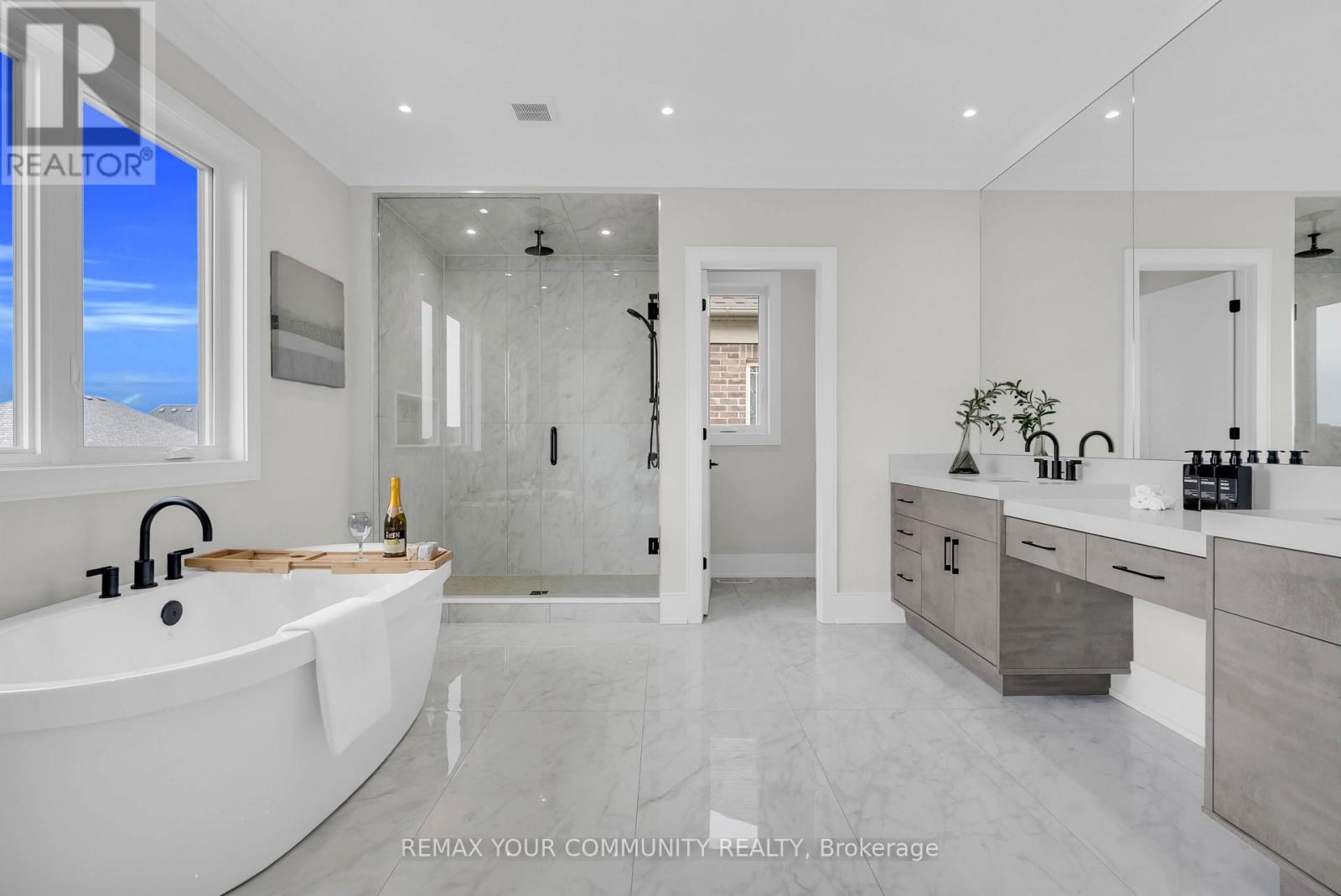 23 MENOTTI DRIVE - 41