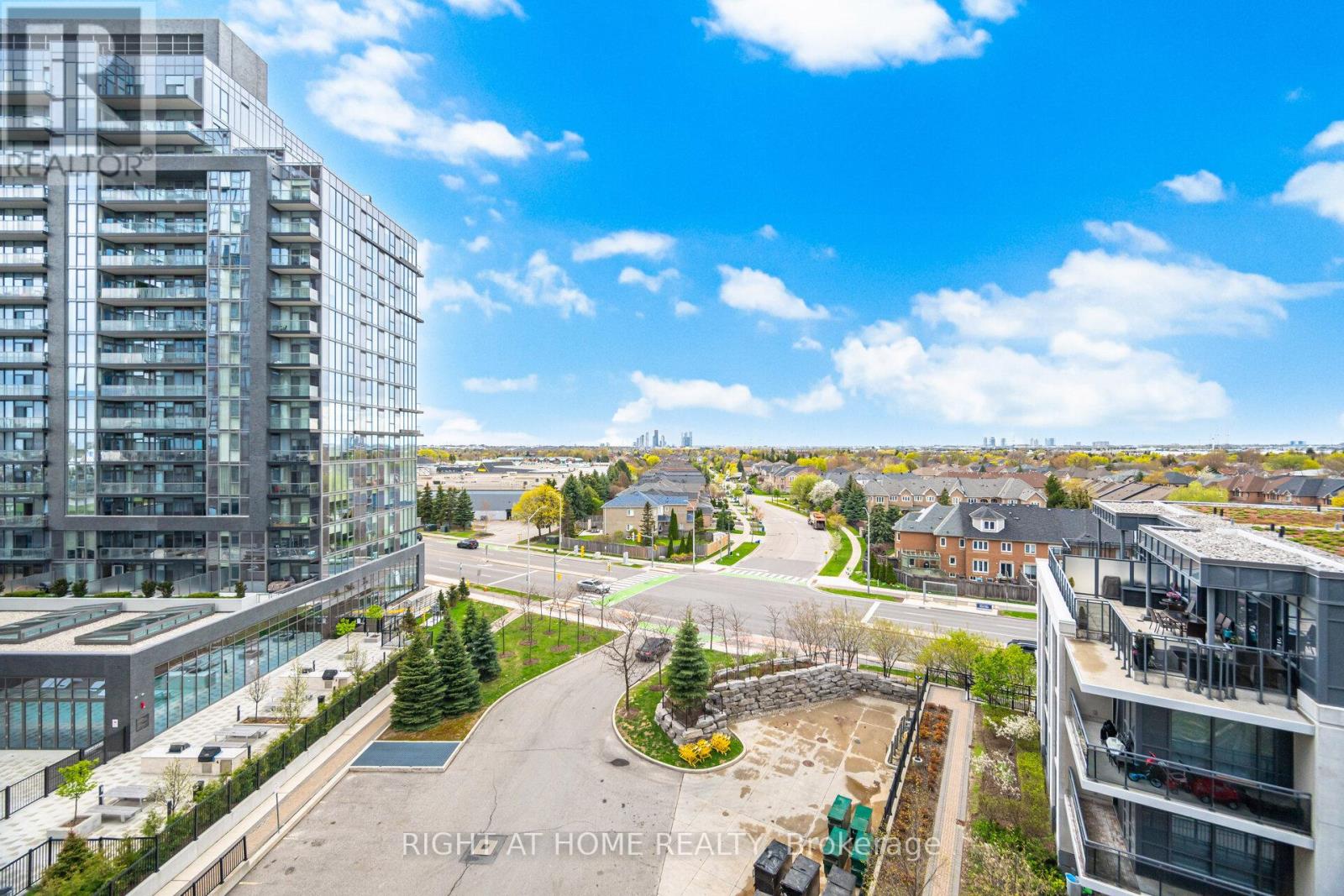 #612 85 NORTH PARK ROAD - 17