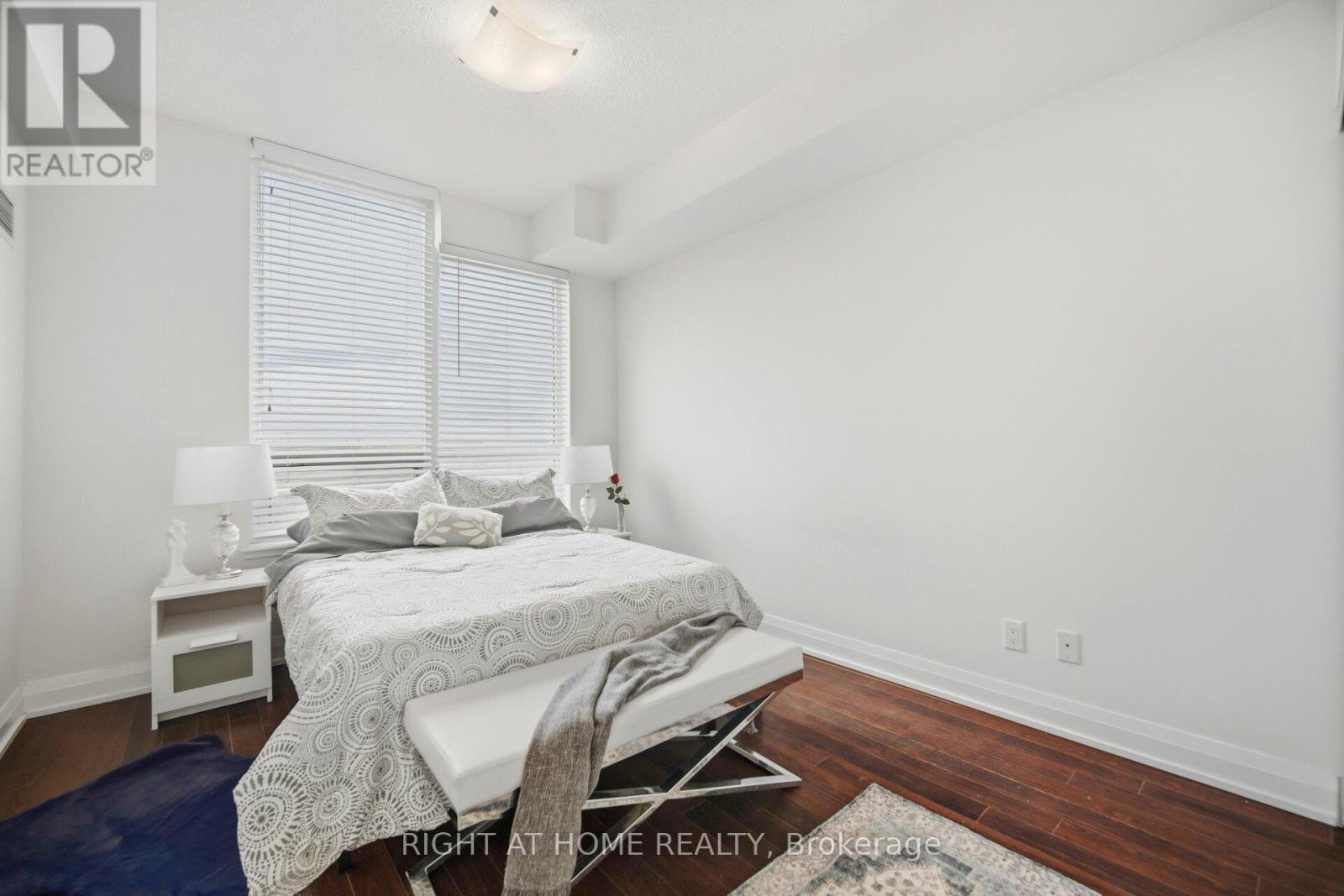 #612 85 NORTH PARK ROAD - 22
