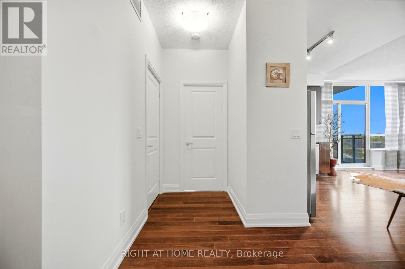 #612 85 NORTH PARK ROAD - 6