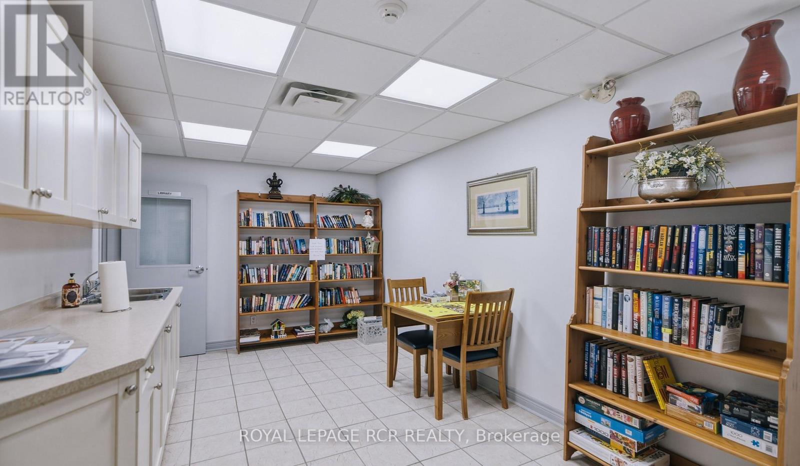 #307 32 CHURCH STREET - Image 24