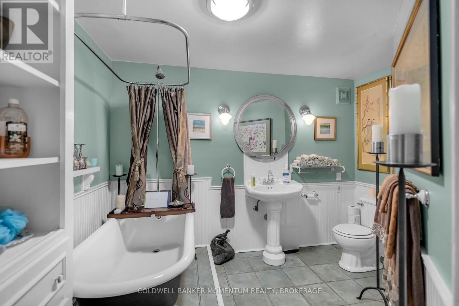 2376 EAST QUARTER LINE ROAD - 35