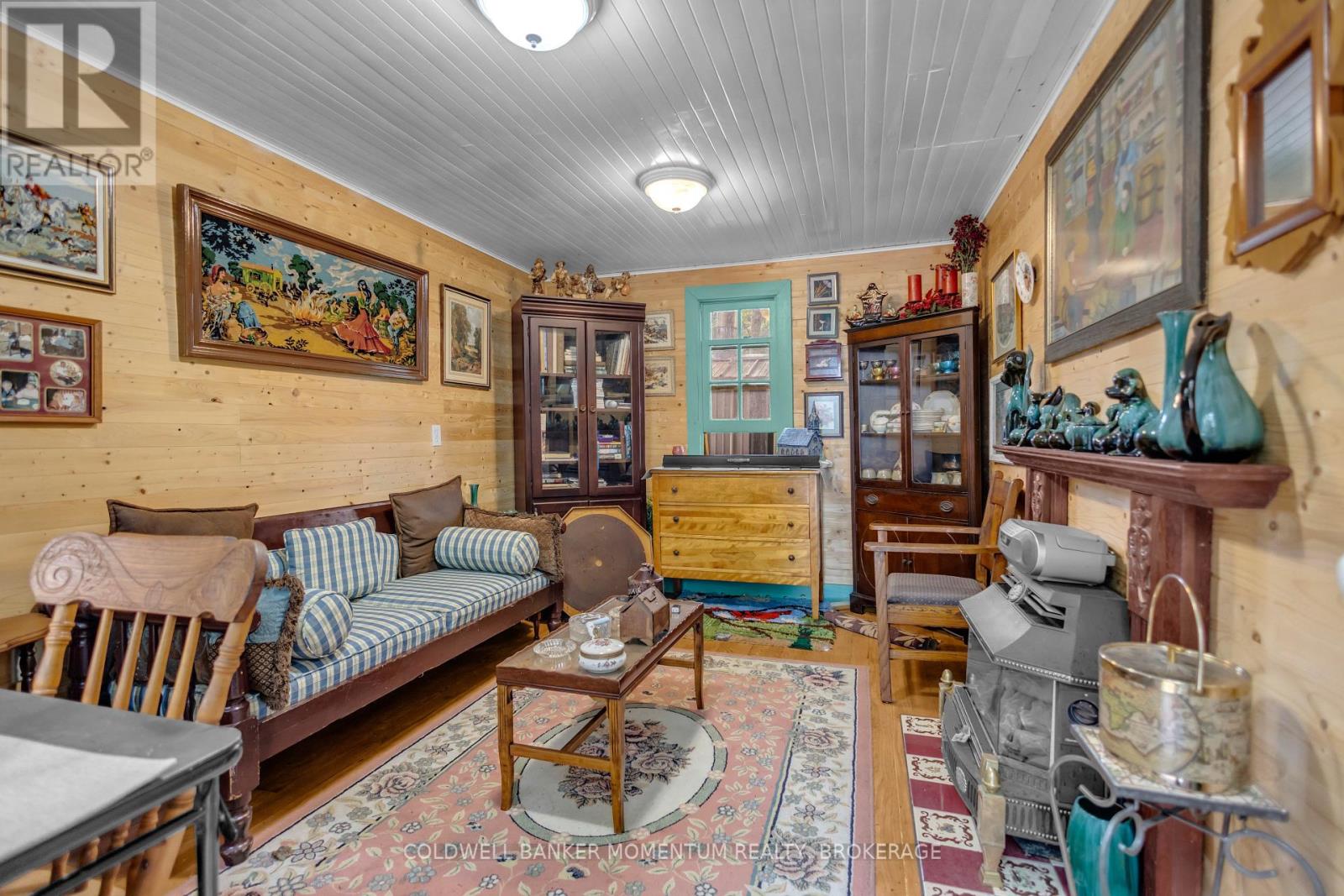 2376 EAST QUARTER LINE ROAD - 44