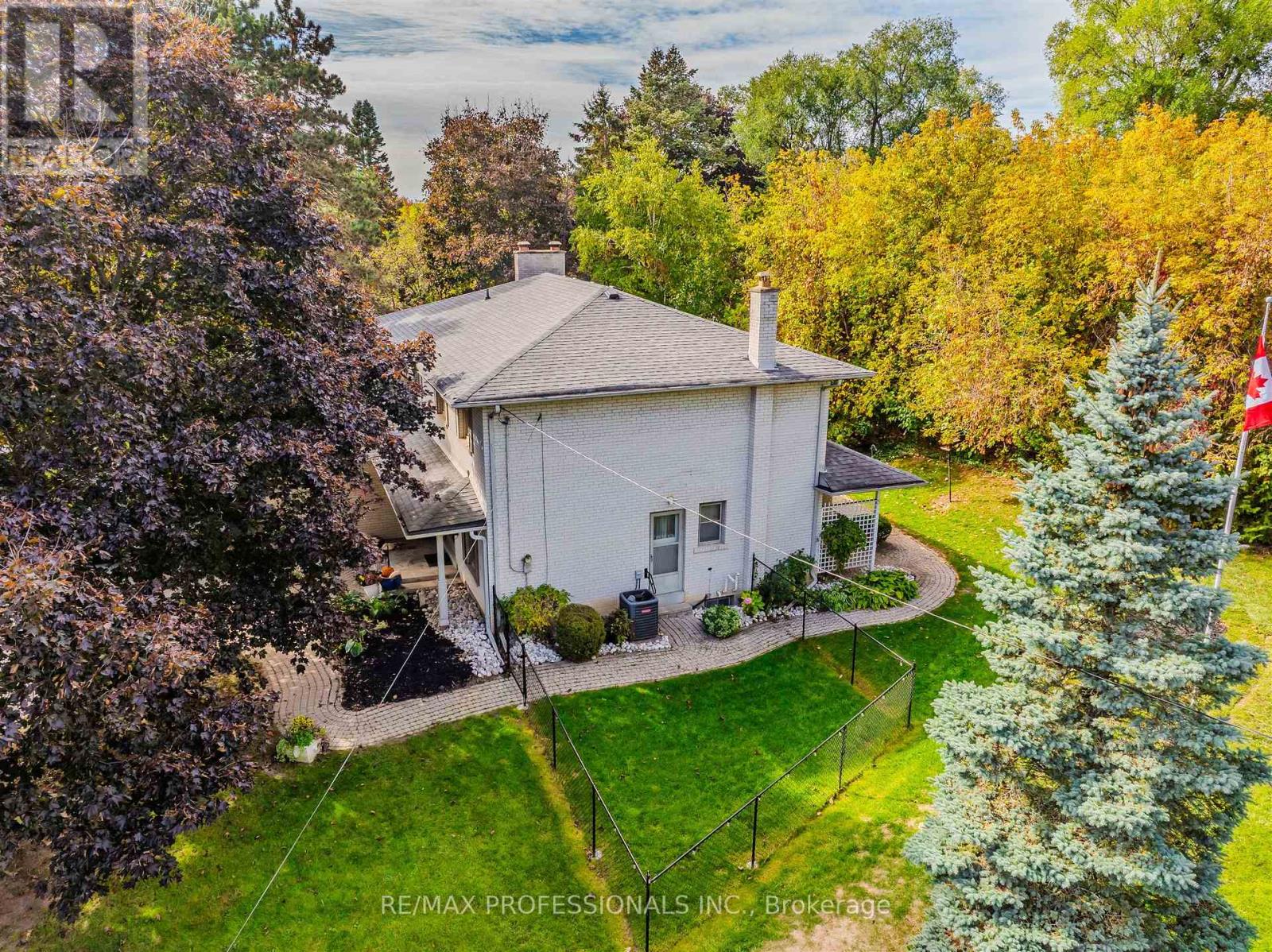 24 BILLY JOEL CRESCENT - 45