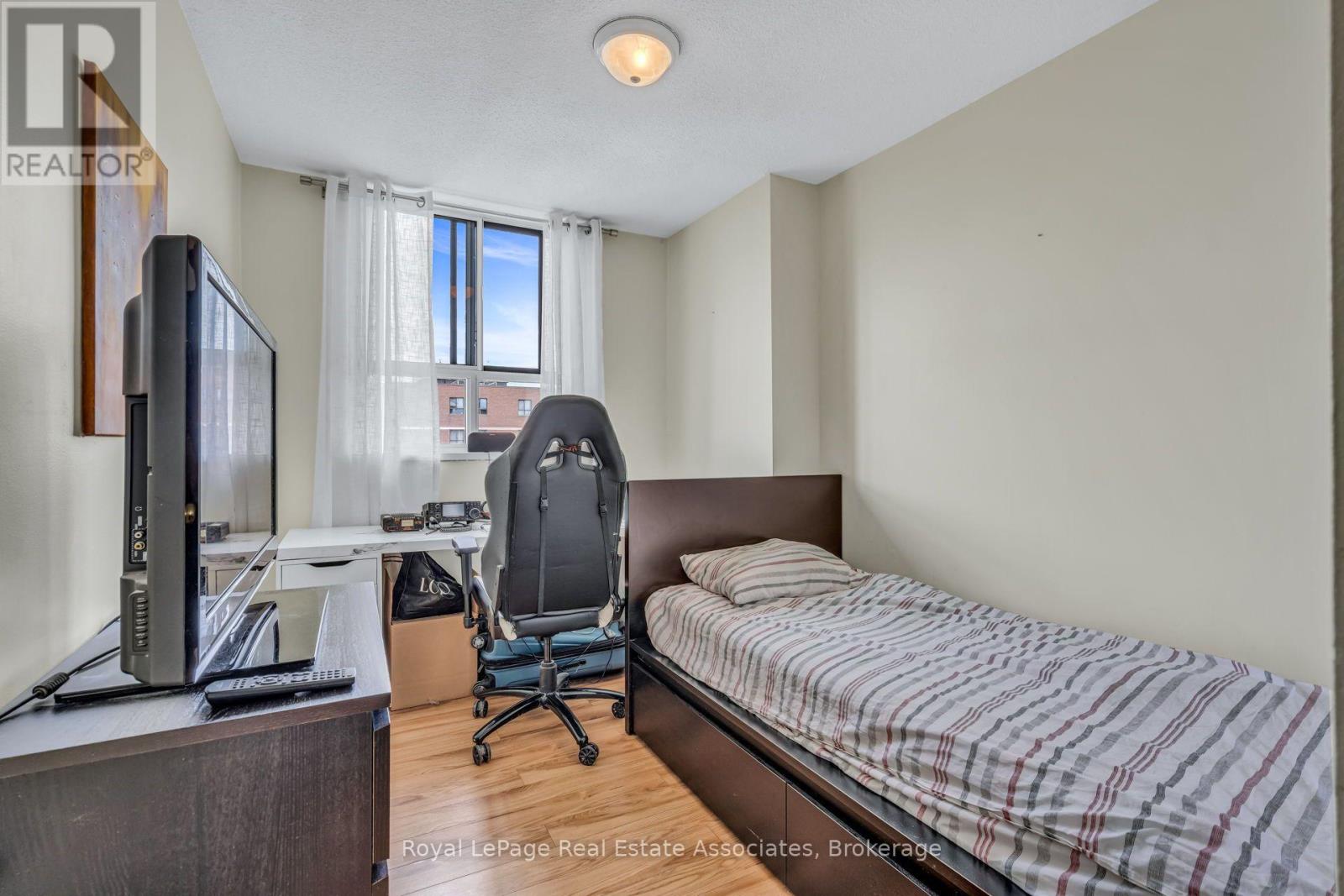 #1108 1615 BLOOR STREET - 28