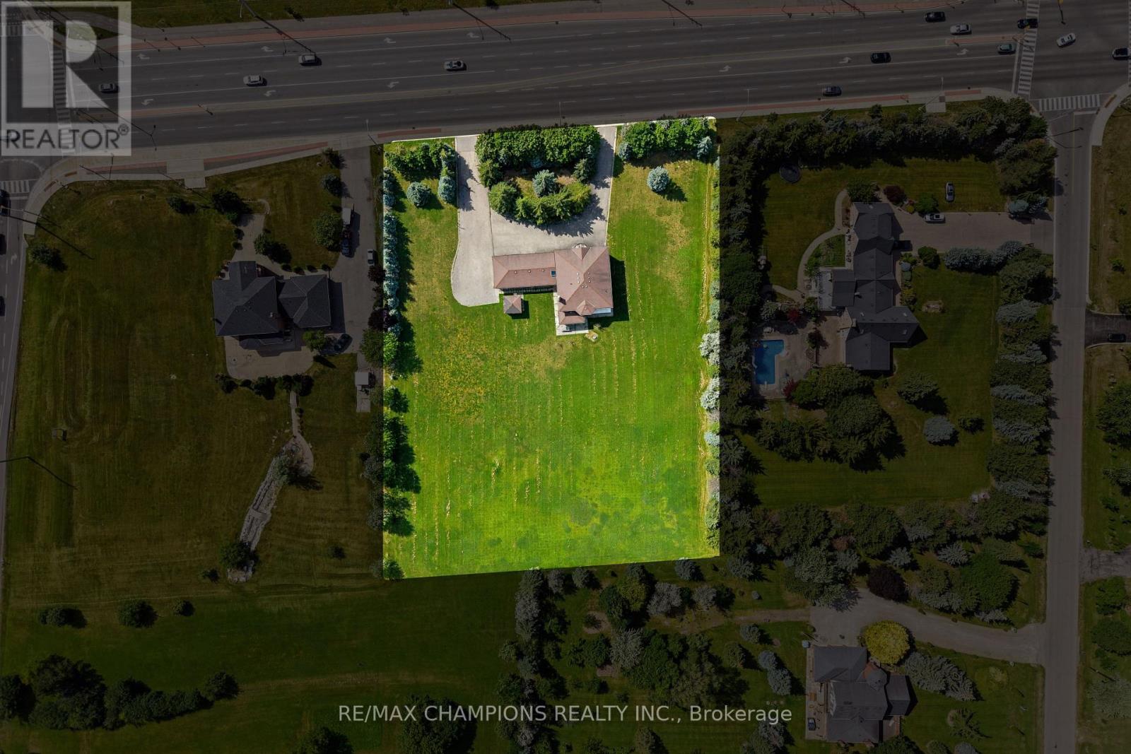 4047 COUNTRYSIDE DRIVE E - 17