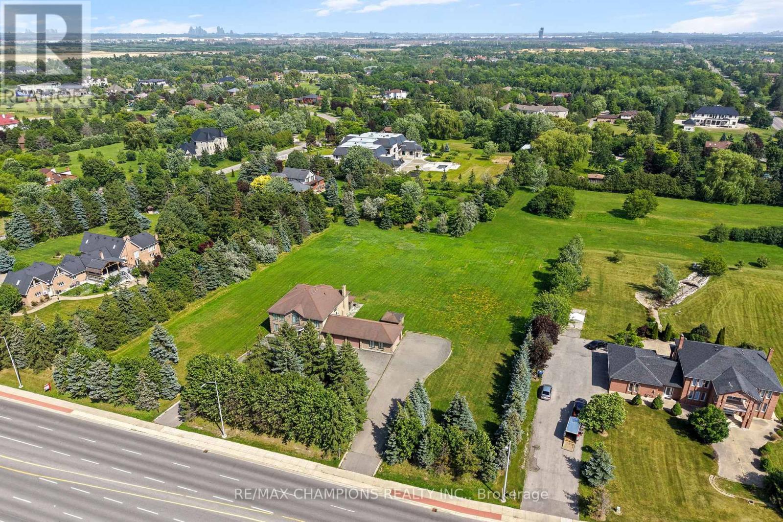 4047 COUNTRYSIDE DRIVE E - 8