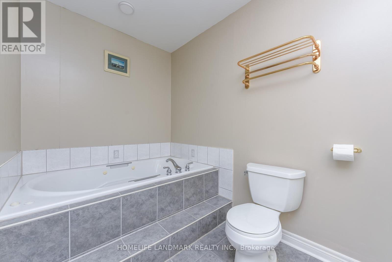 1153 OGDEN AVENUE - 35