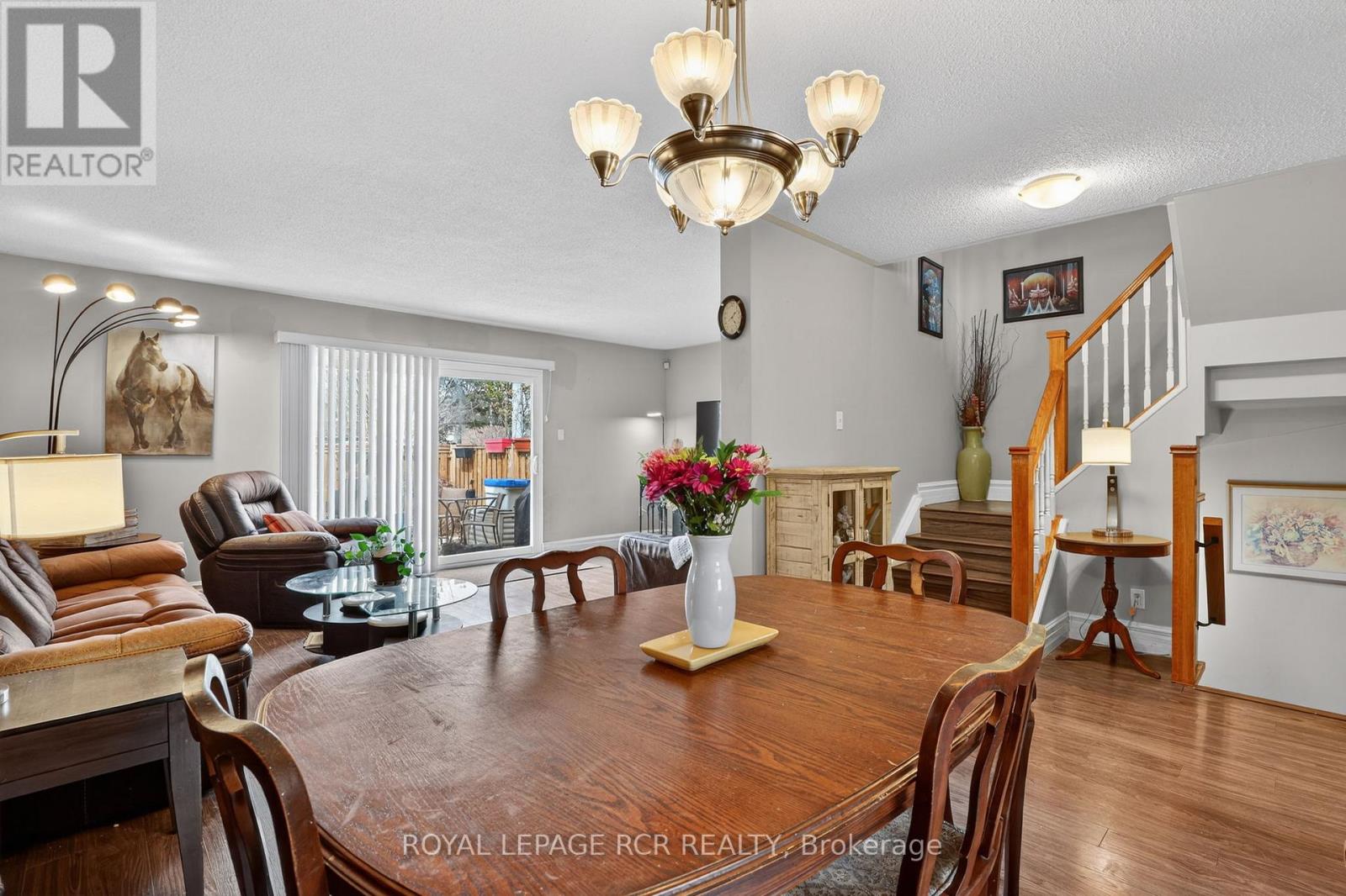 #12 2825 GANANOQUE DRIVE - 10