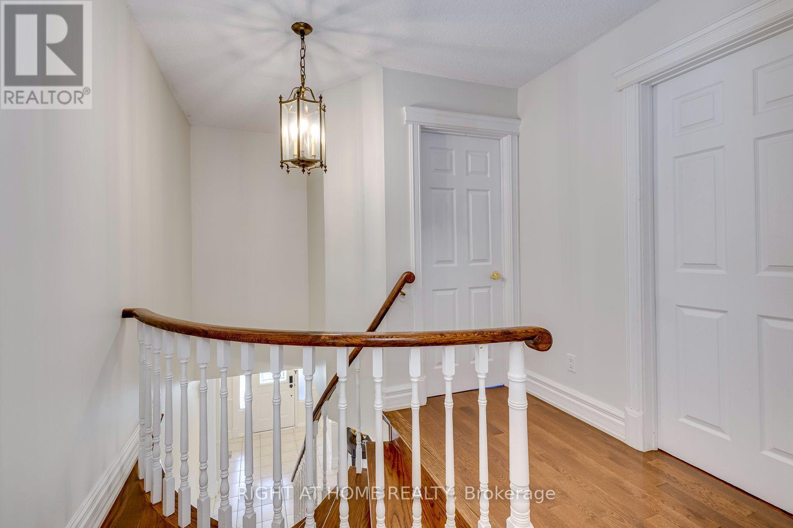 1025 VANIER DRIVE - 20