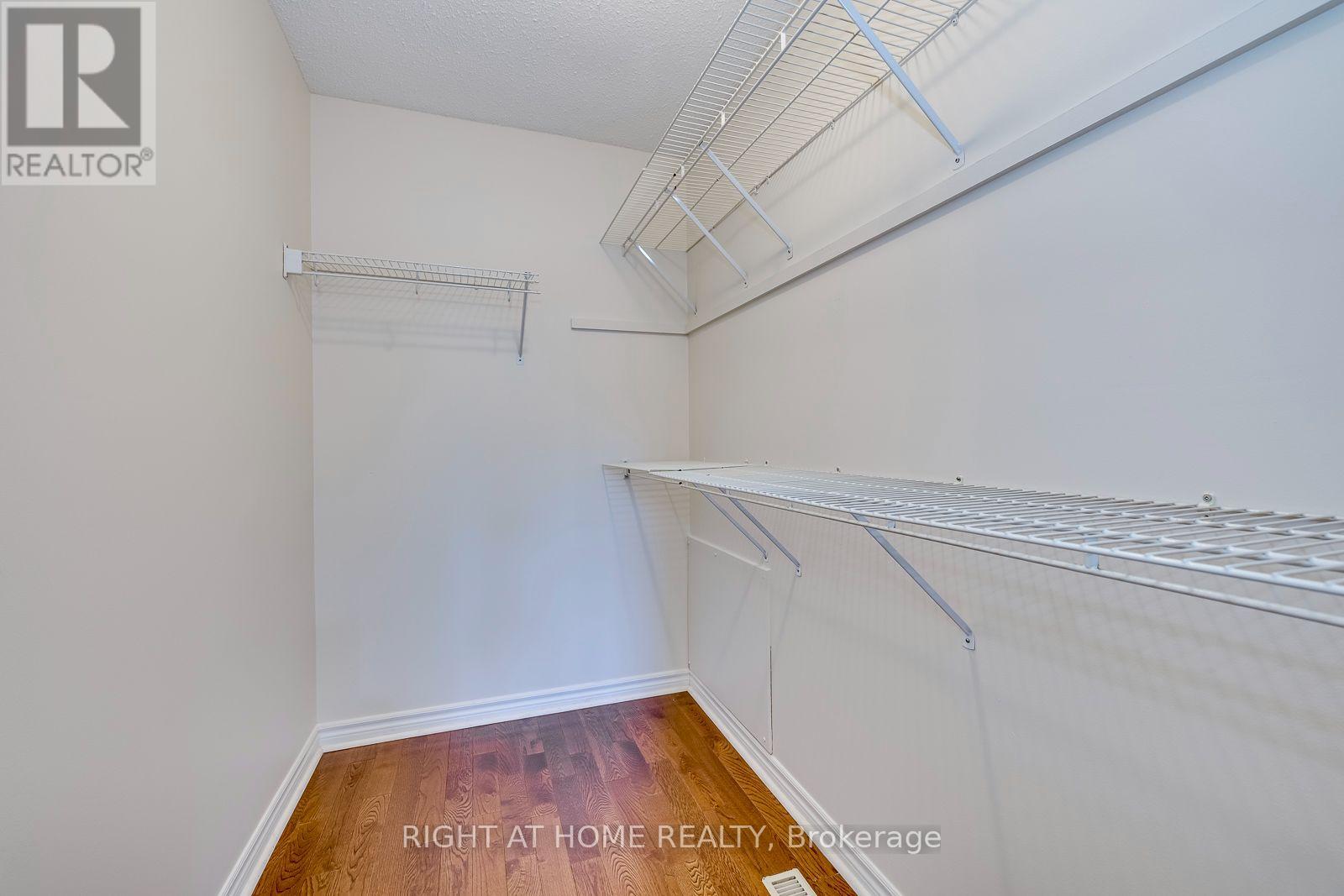 1025 VANIER DRIVE - 23