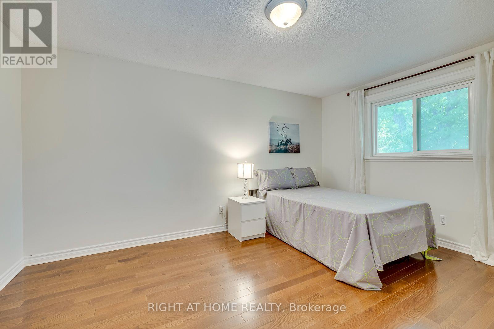 1025 VANIER DRIVE - 25