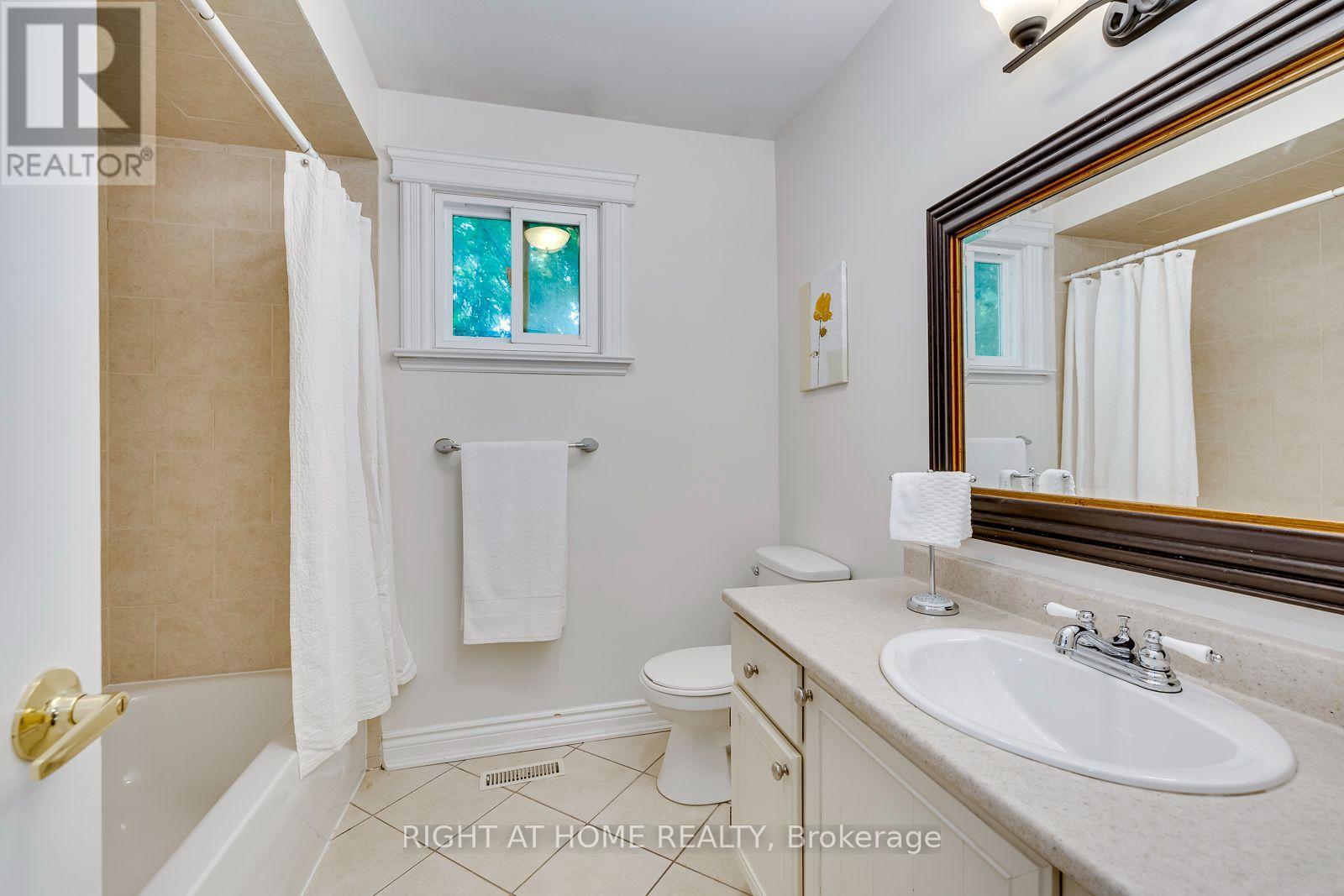 1025 VANIER DRIVE - 28