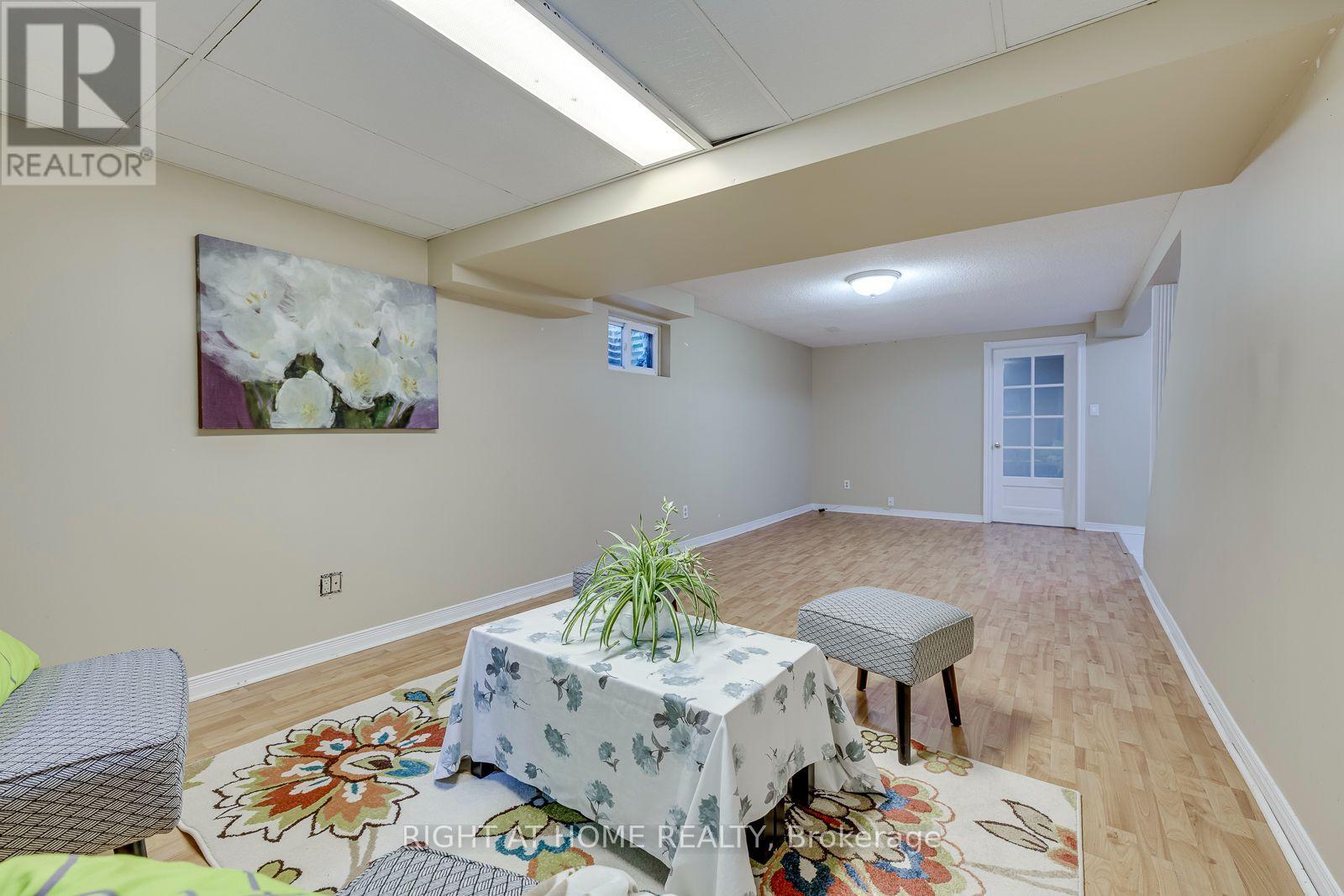 1025 VANIER DRIVE - 30