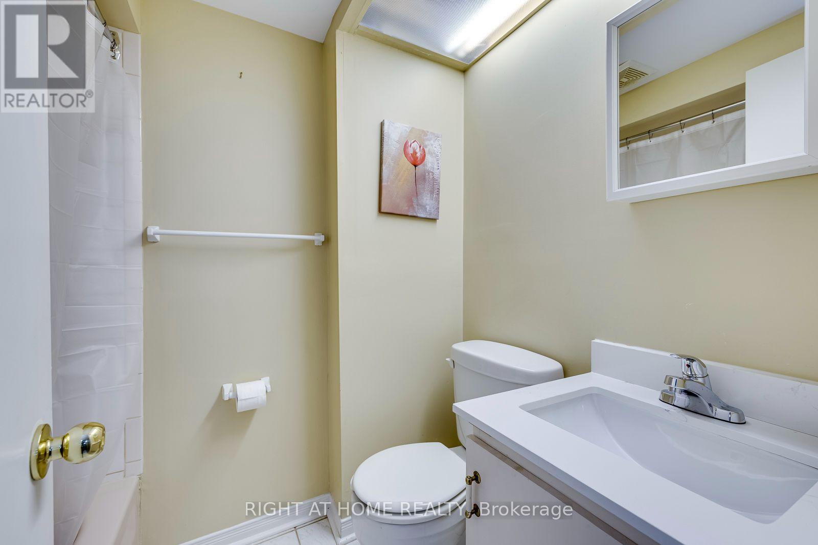 1025 VANIER DRIVE - 34
