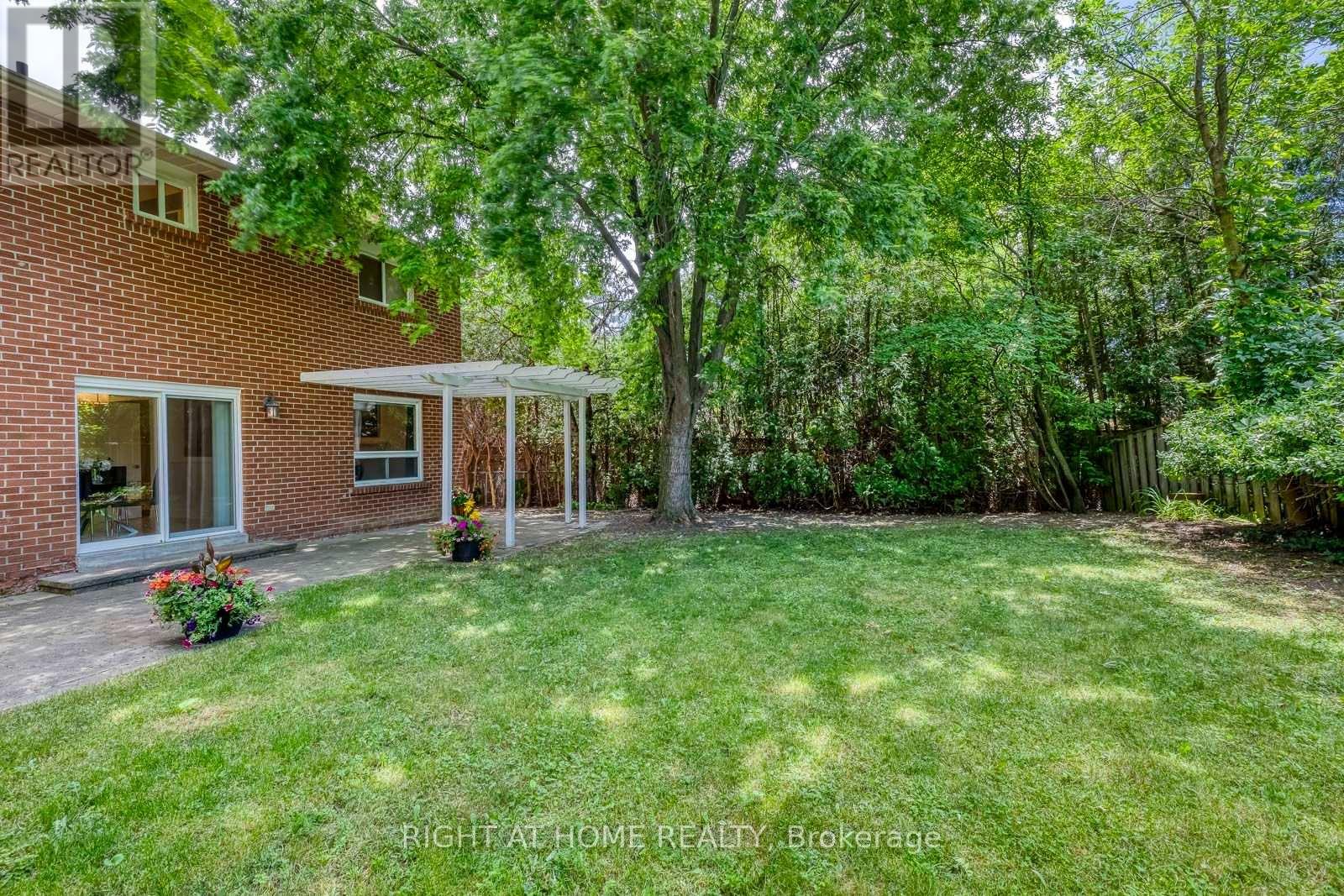 1025 VANIER DRIVE - 38