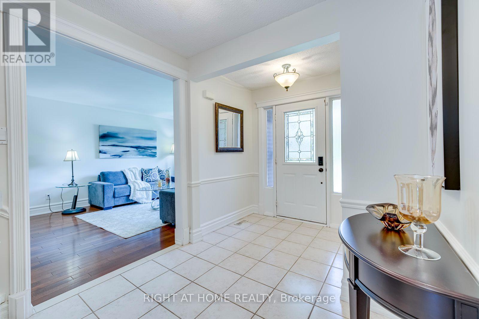 1025 VANIER DRIVE - 4