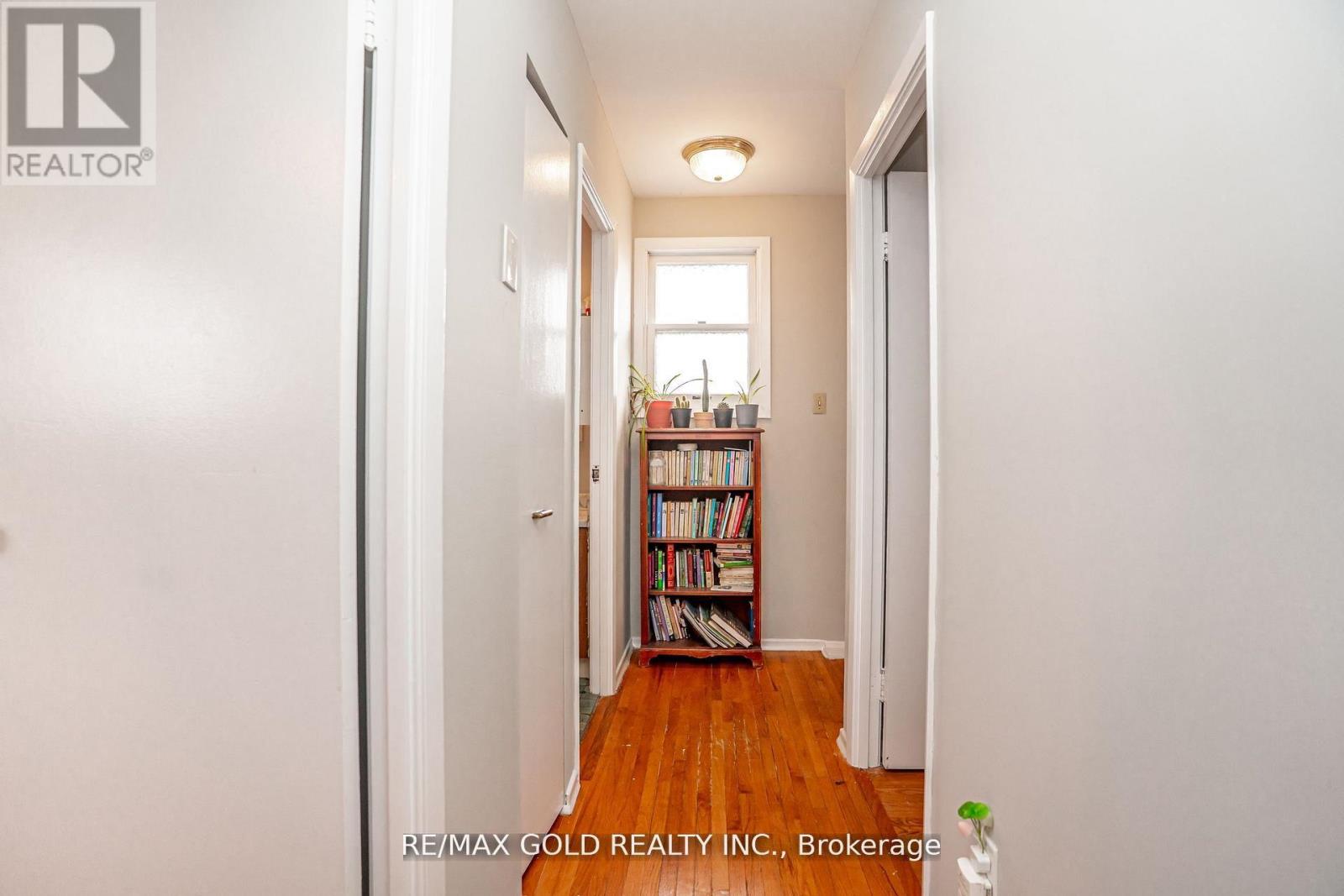 9 MORDON COURT - 15