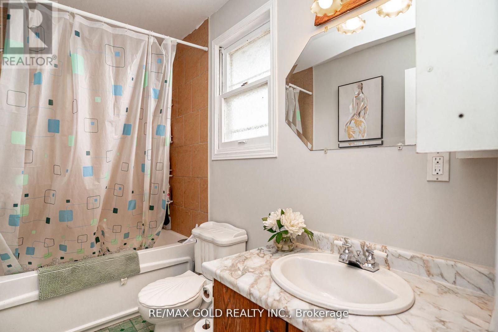9 MORDON COURT - 18
