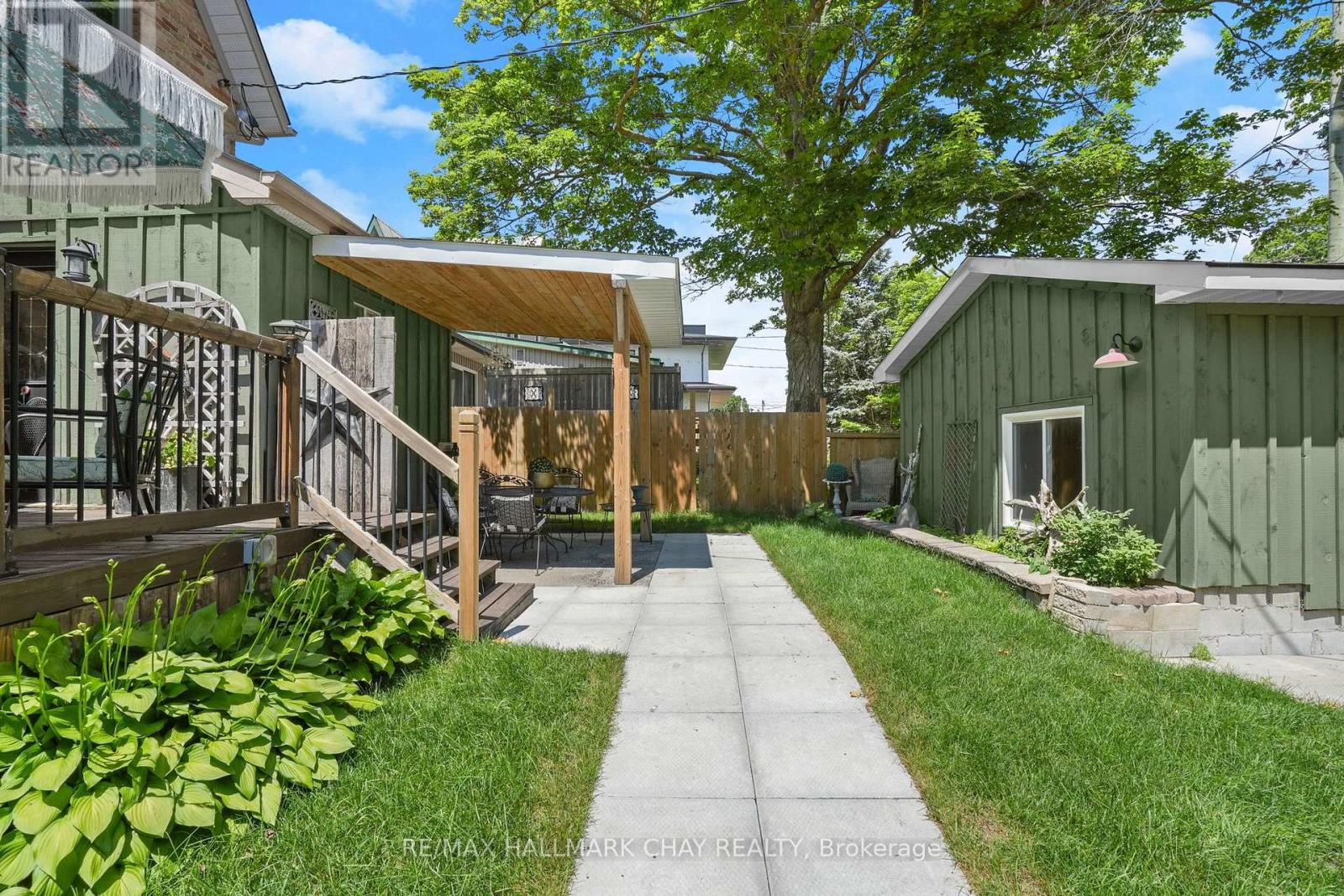 321 OWEN SOUND STREET - 35