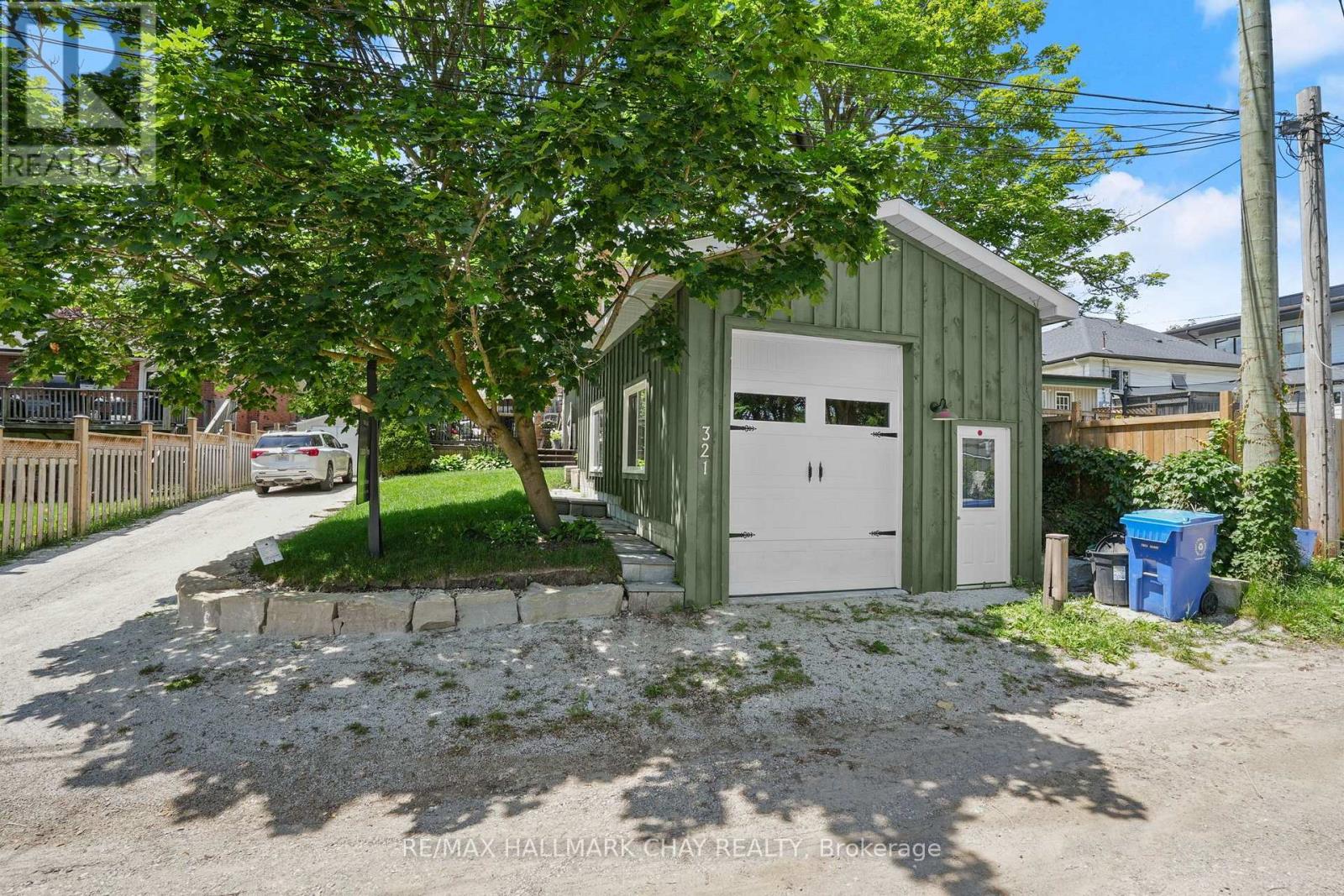 321 OWEN SOUND STREET - 39