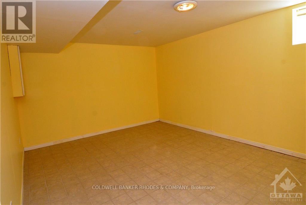 Condos for Rent in Ottawa – A – 160 MAFEKING AVENUE, Ottawa – By Peter Sagos - Image 9