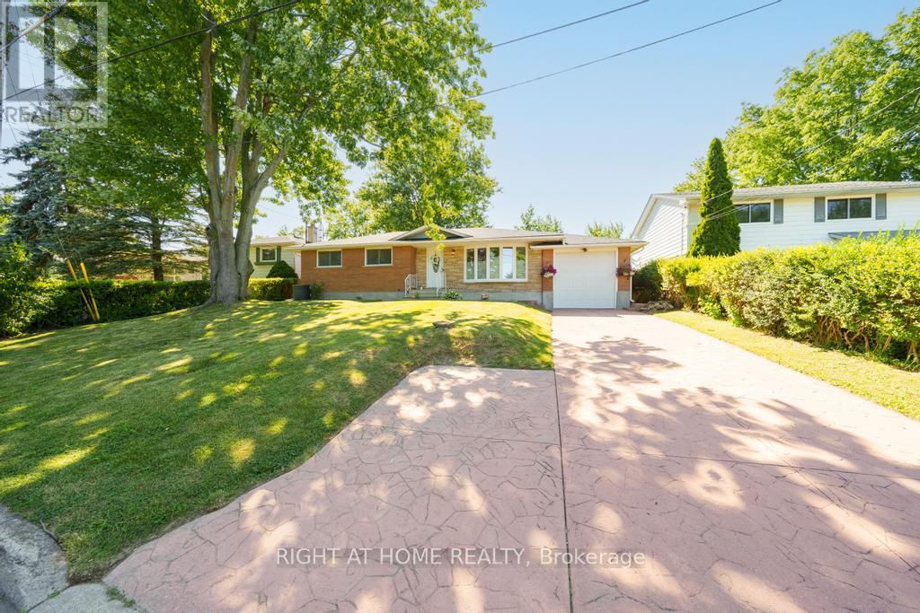 7 WALLIS AVENUE - 1