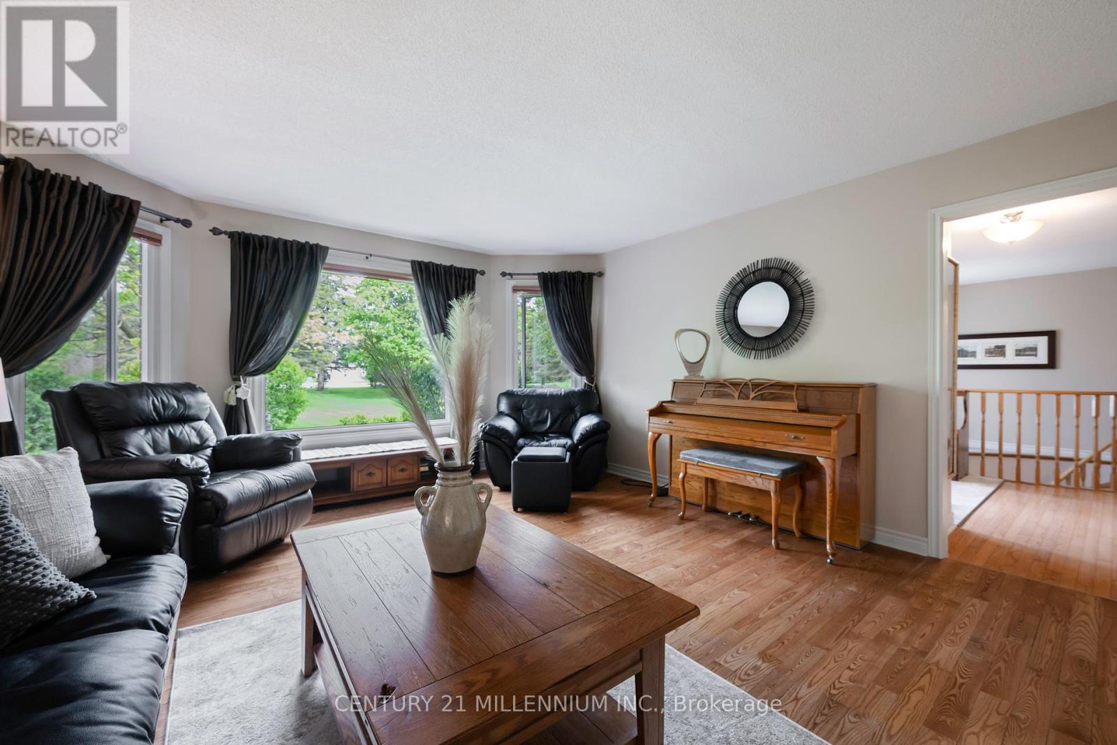 4 BRUCEDALE BOULEVARD - 10