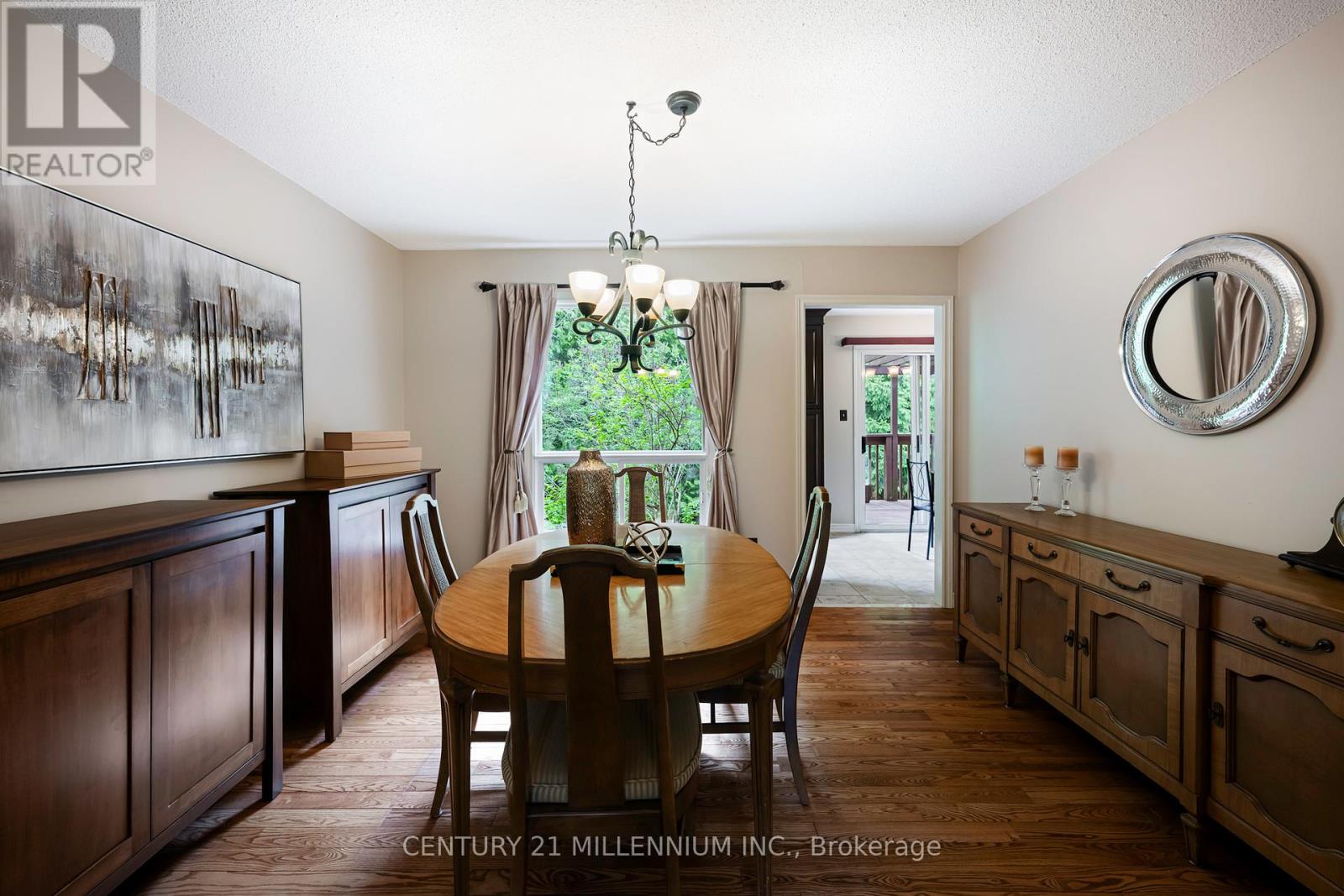 4 BRUCEDALE BOULEVARD - 17