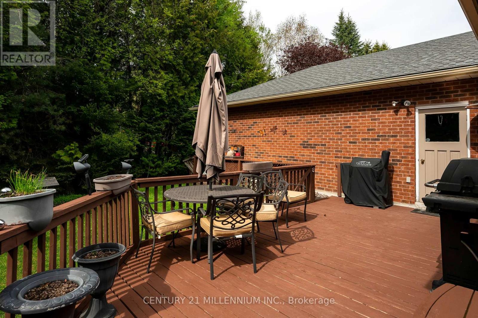 4 BRUCEDALE BOULEVARD - 4