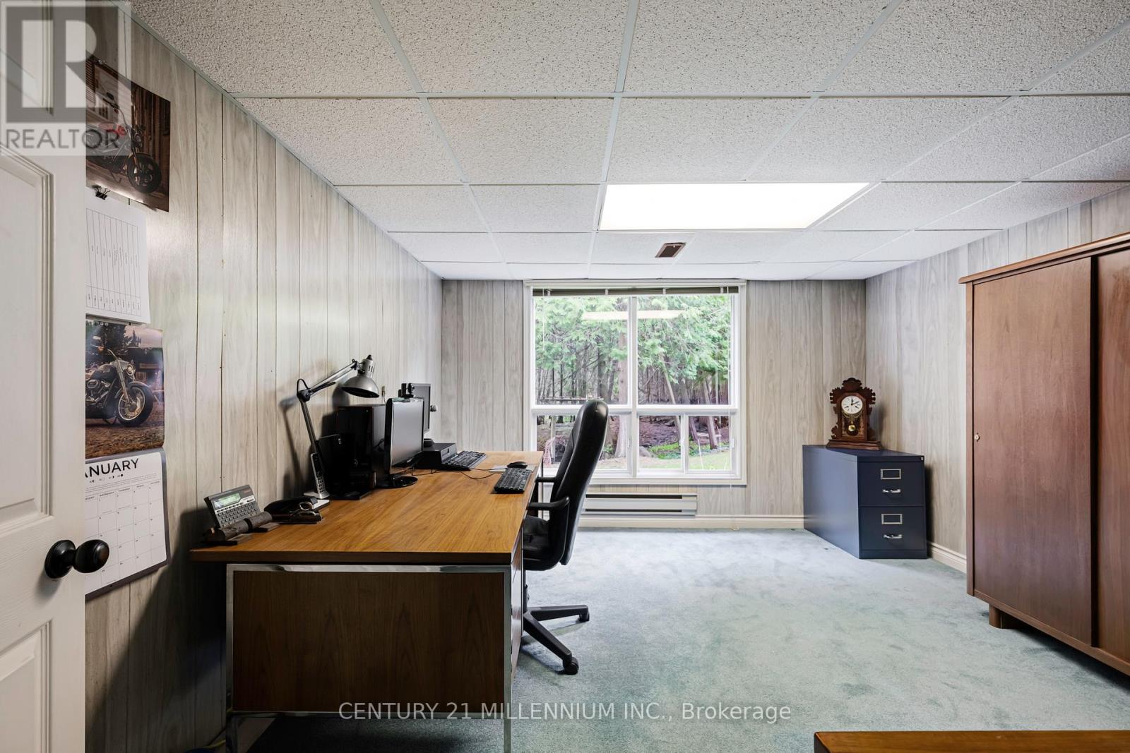 4 BRUCEDALE BOULEVARD - 40