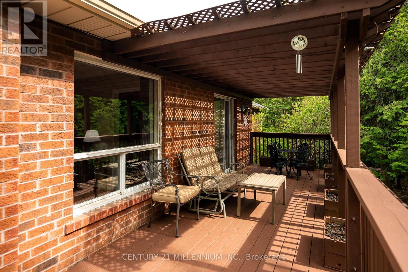 4 BRUCEDALE BOULEVARD - 5