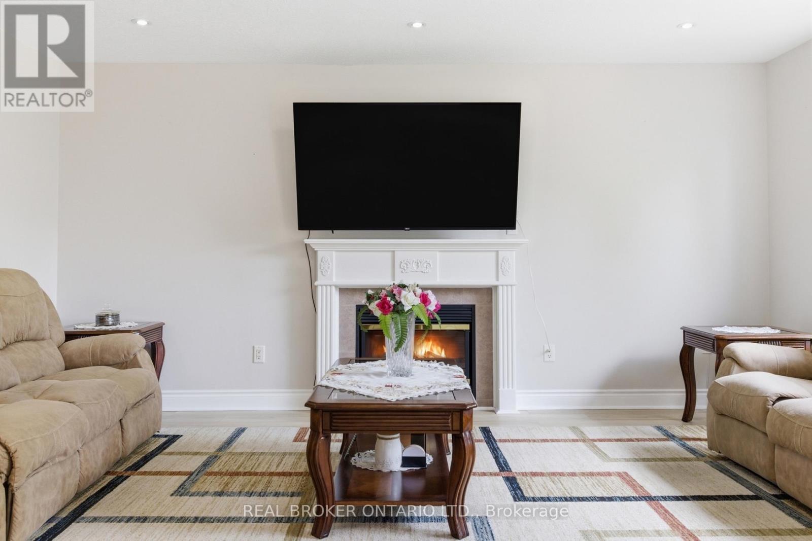 135 BLACKBURN DRIVE - 12