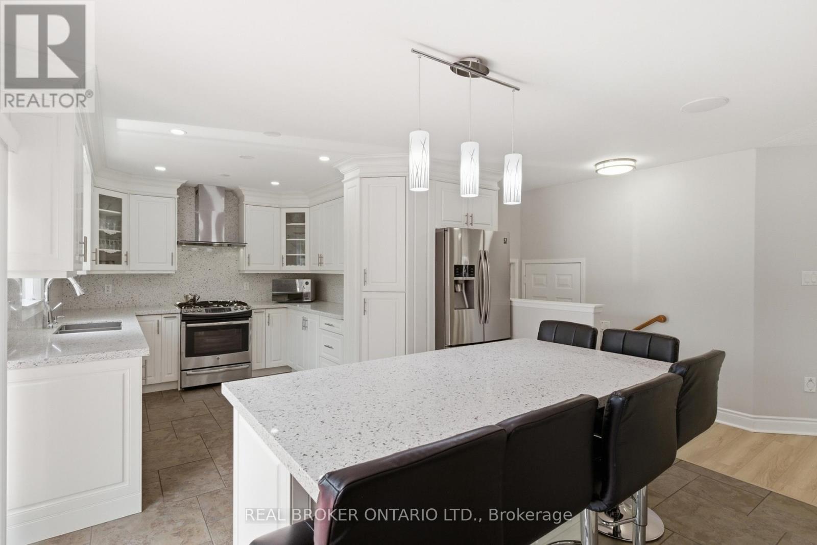 135 BLACKBURN DRIVE - 15