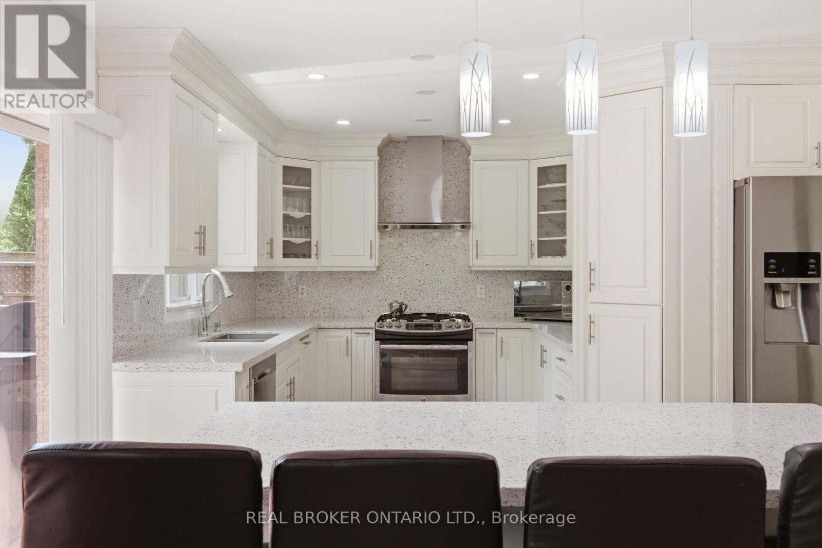 135 BLACKBURN DRIVE - 16