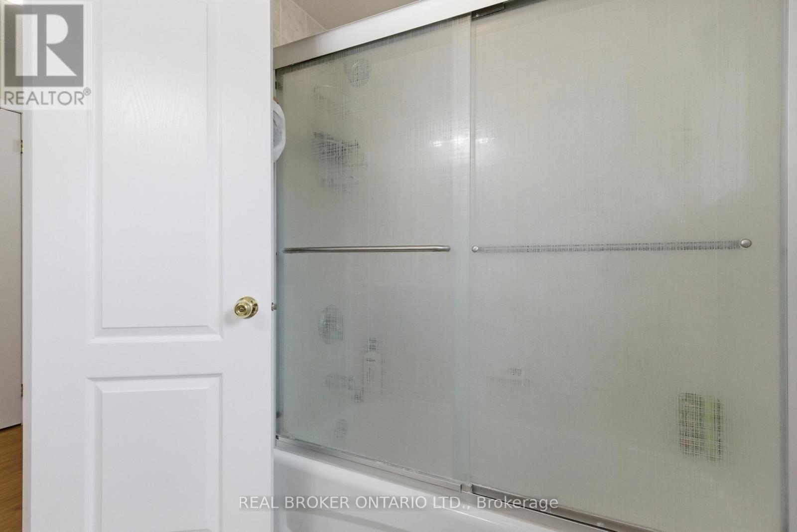135 BLACKBURN DRIVE - 34