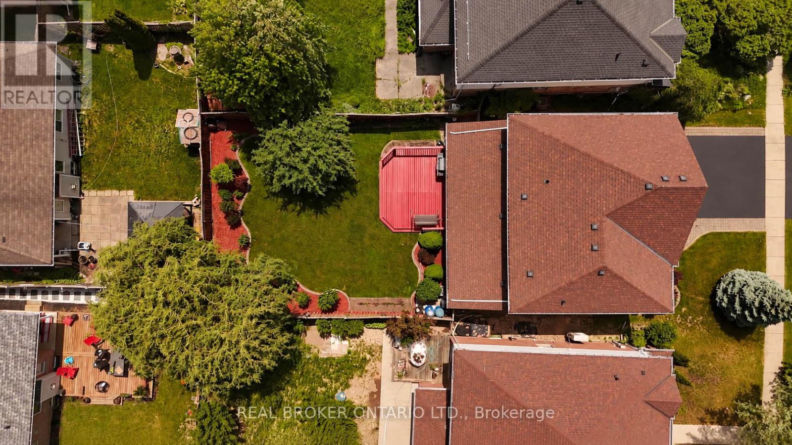 135 BLACKBURN DRIVE - 46